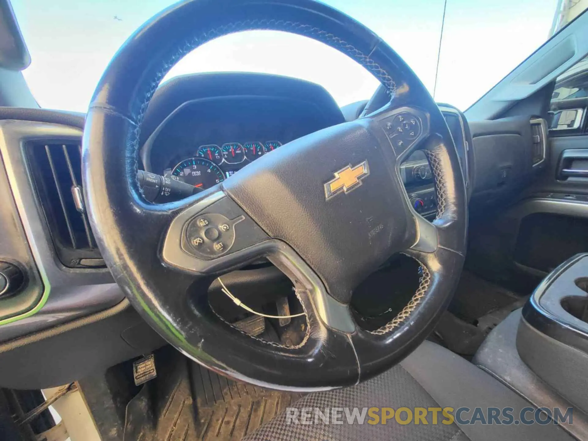 11 fotografías del automóvil dañado 2GC2KSEG9K1144514 CHEVROLET SILVERADO 2019