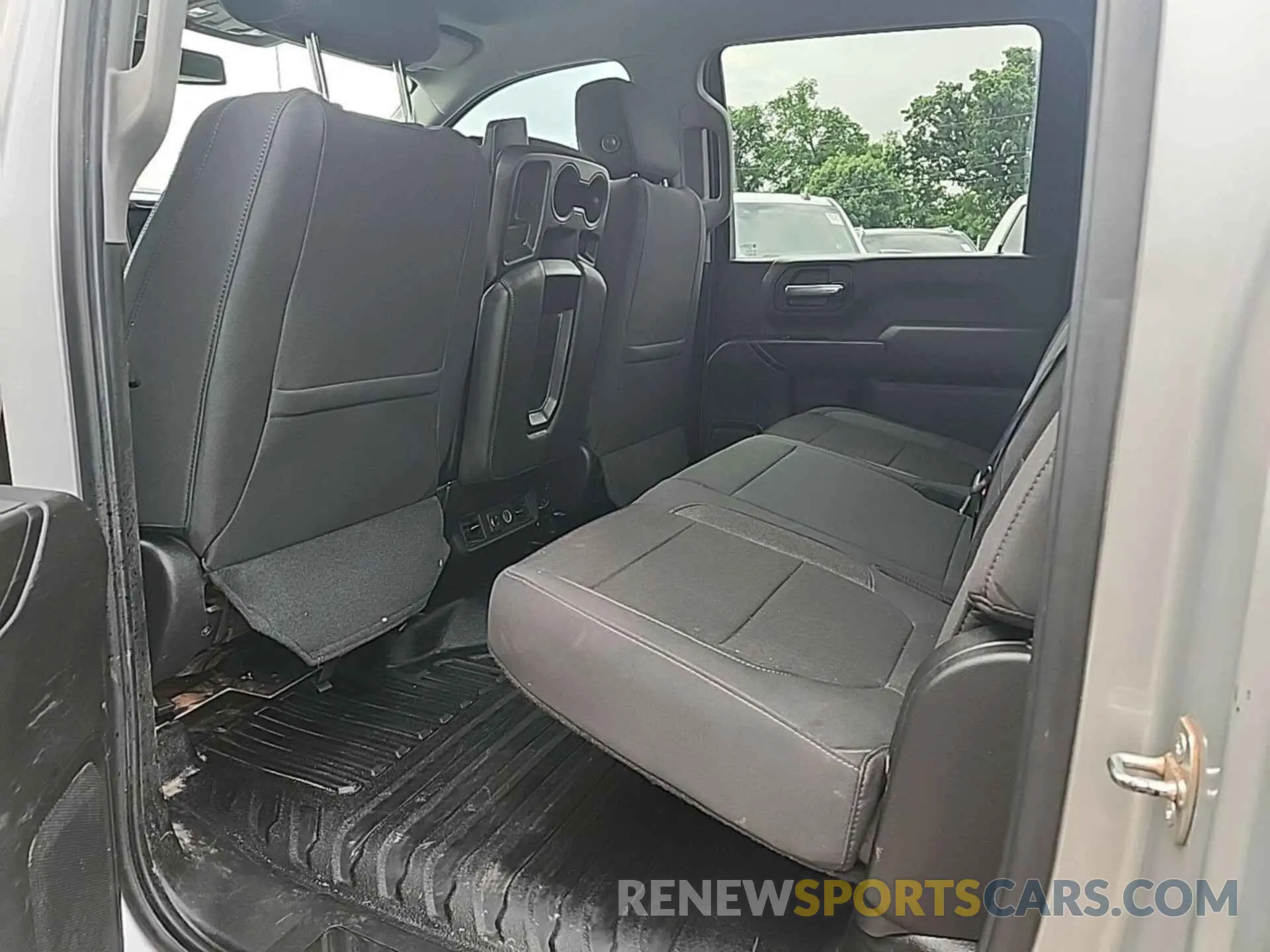 22 fotografías del automóvil dañado 1GC1YNE73LF273922 CHEVROLET SILVERADO 2020