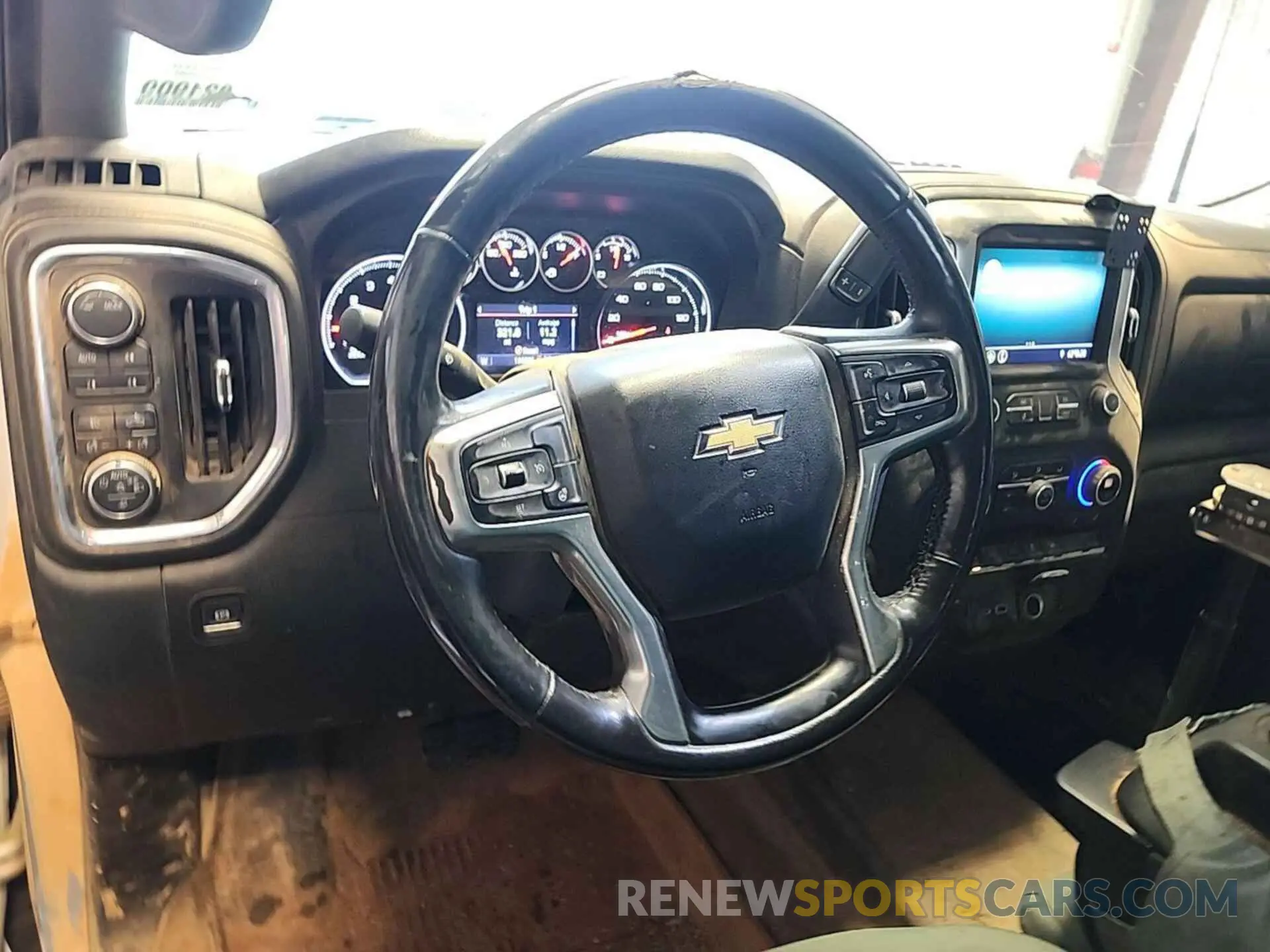 29 fotografías del automóvil dañado 1GC1YNE73LF273922 CHEVROLET SILVERADO 2020