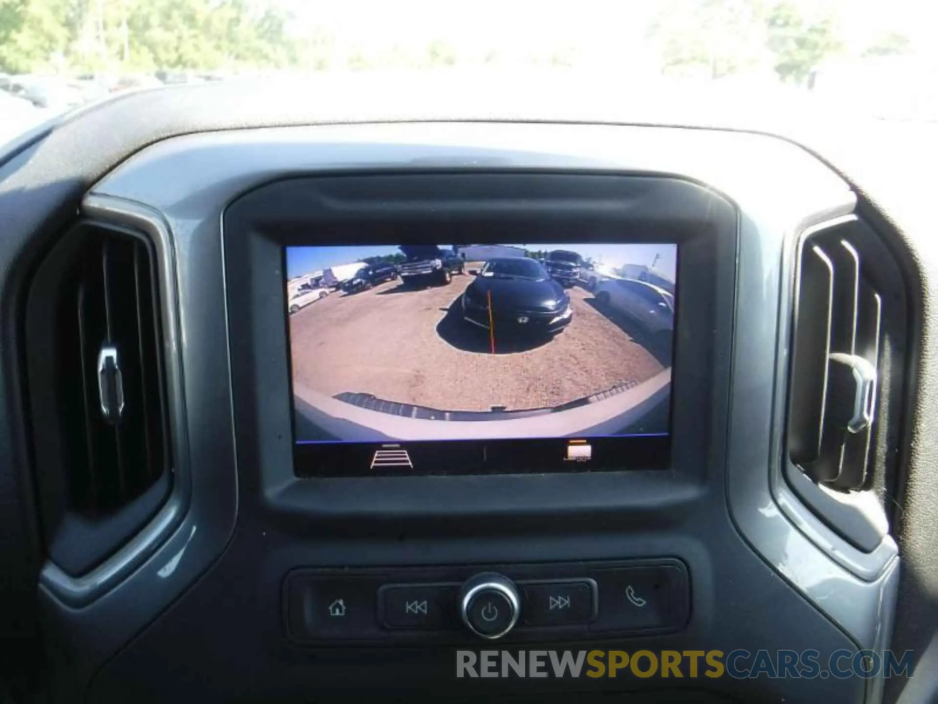 15 fotografías del automóvil dañado 1GC2YLE71LF268405 CHEVROLET SILVERADO 2020