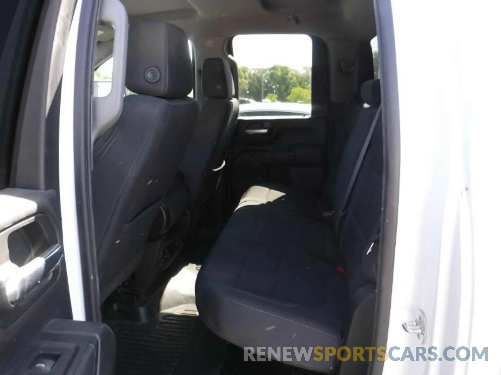 22 fotografías del automóvil dañado 1GC2YLE71LF268405 CHEVROLET SILVERADO 2020