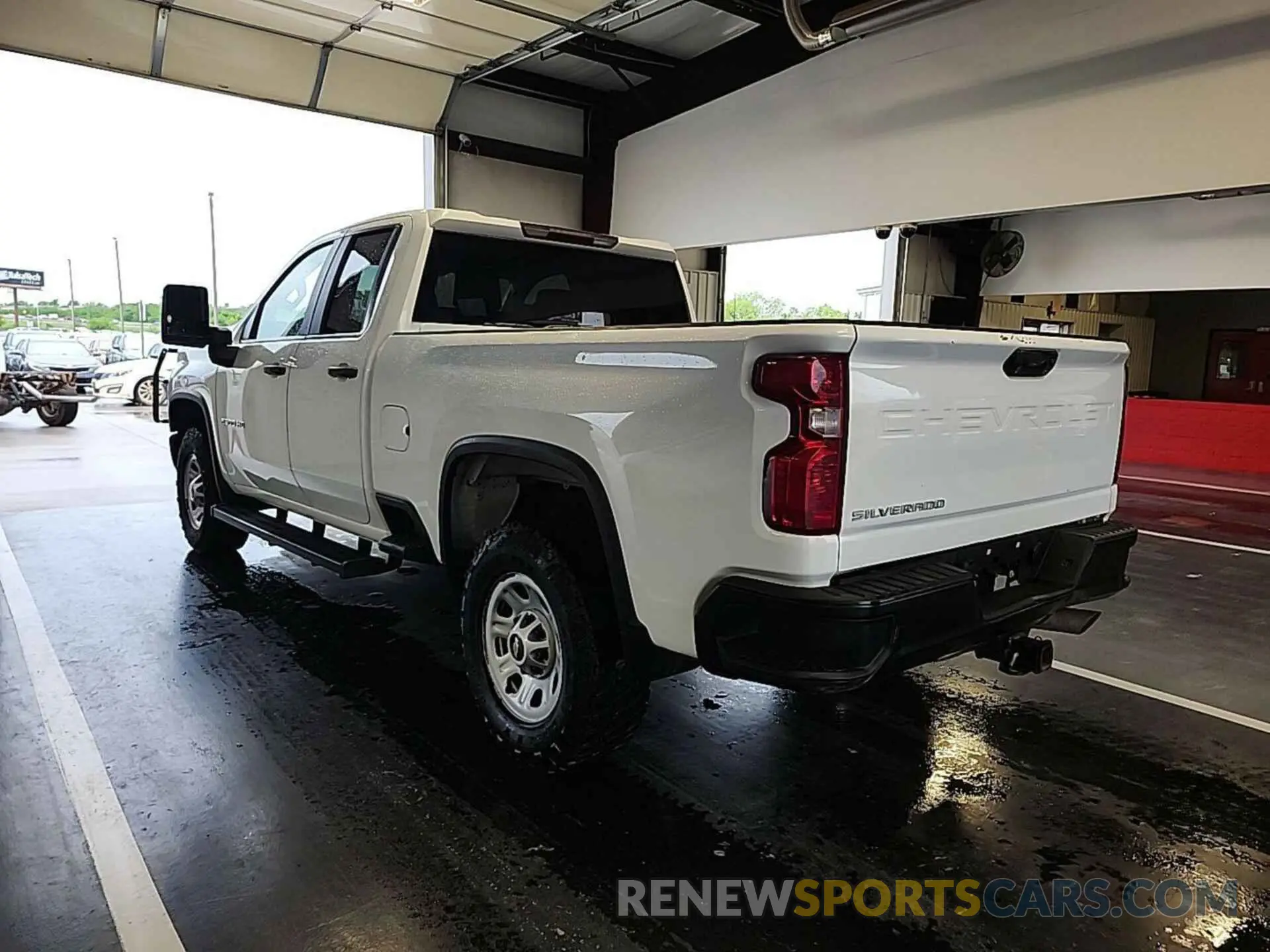 23 fotografías del automóvil dañado 1GC2YLE76LF233469 CHEVROLET SILVERADO 2020