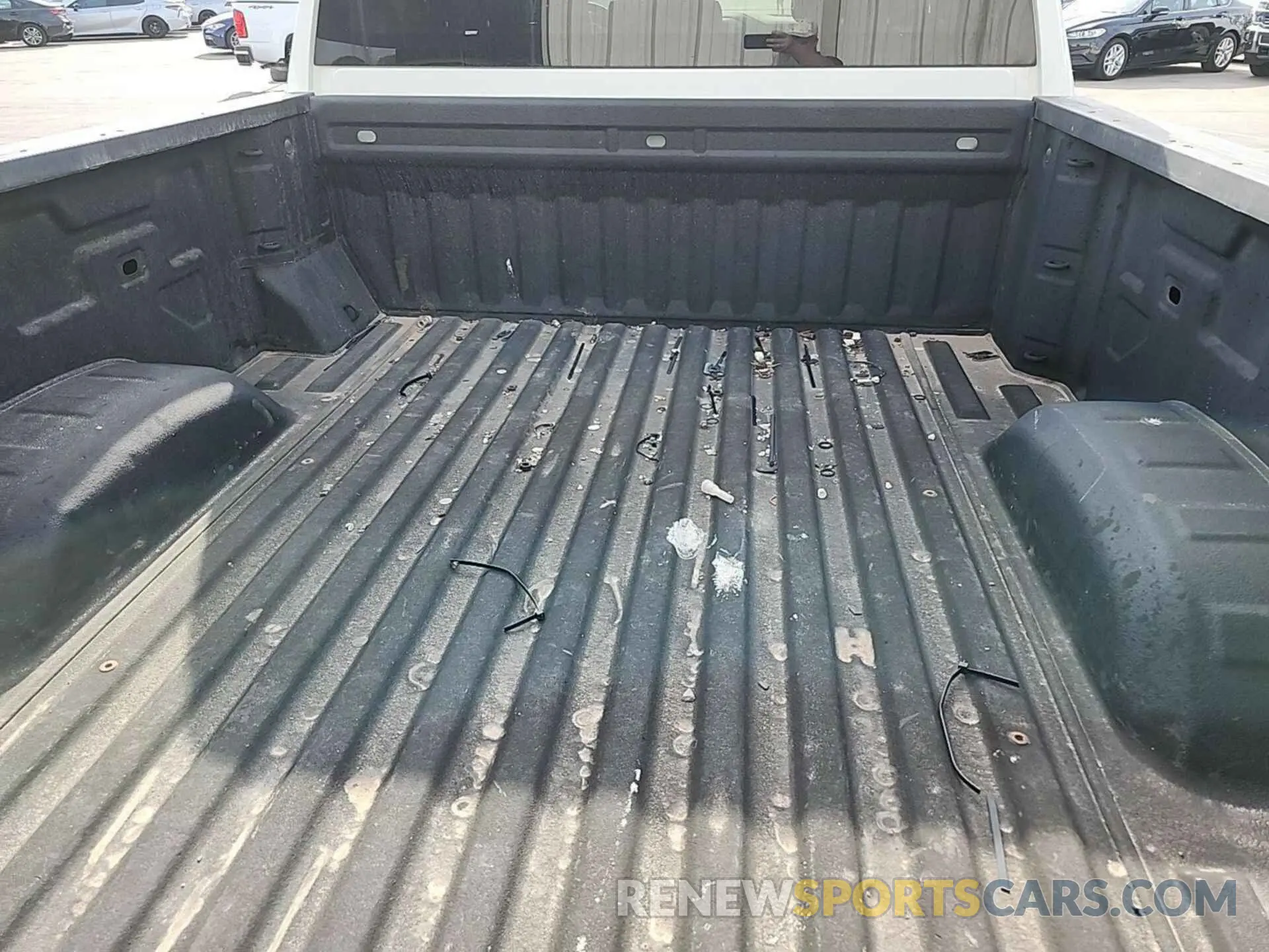 27 fotografías del automóvil dañado 1GC2YLE76LF233469 CHEVROLET SILVERADO 2020