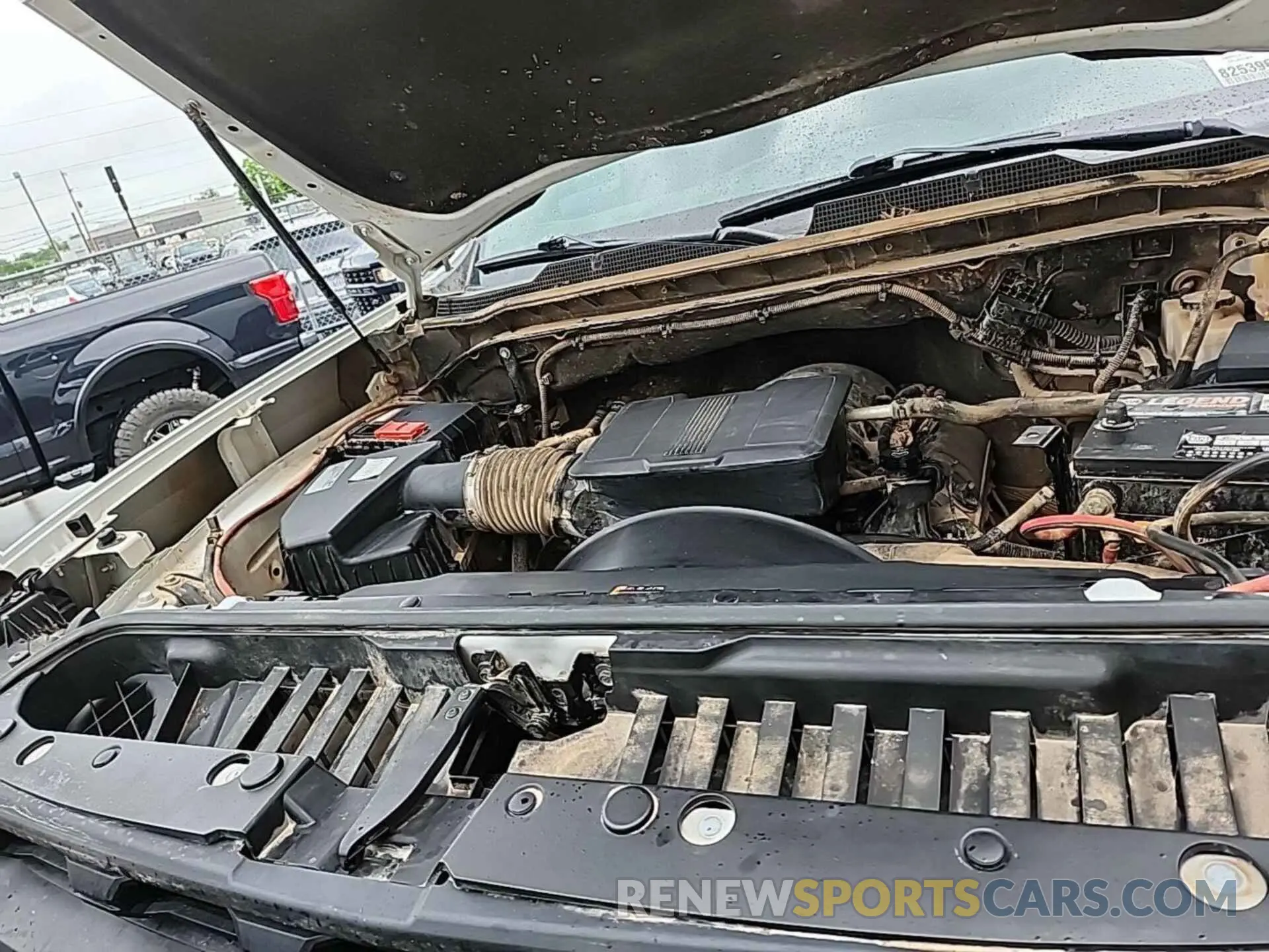 3 fotografías del automóvil dañado 1GC2YLE76LF233469 CHEVROLET SILVERADO 2020