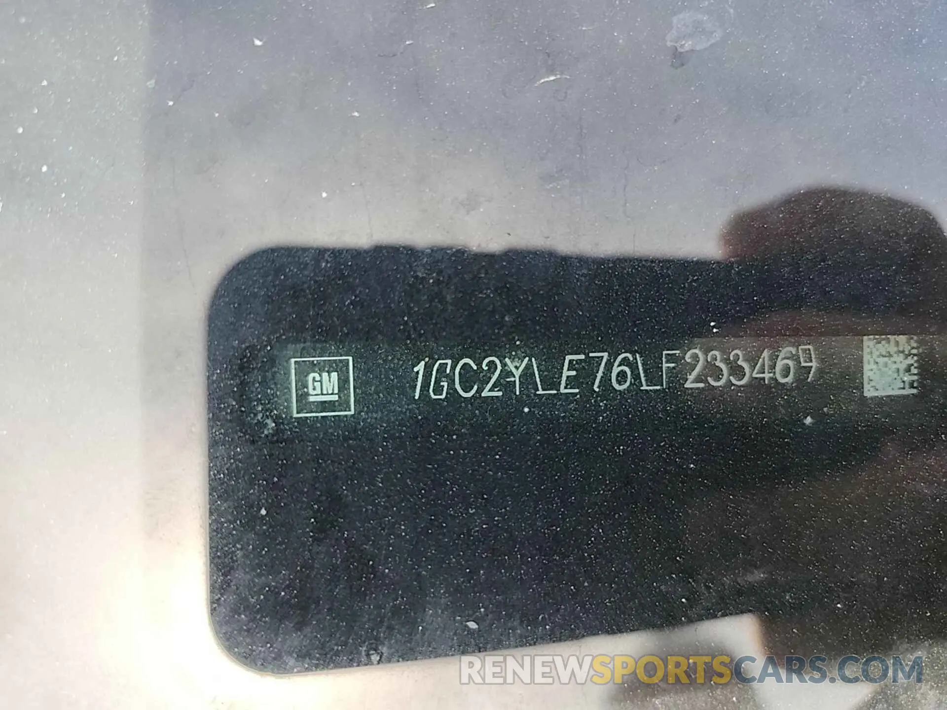 6 fotografías del automóvil dañado 1GC2YLE76LF233469 CHEVROLET SILVERADO 2020