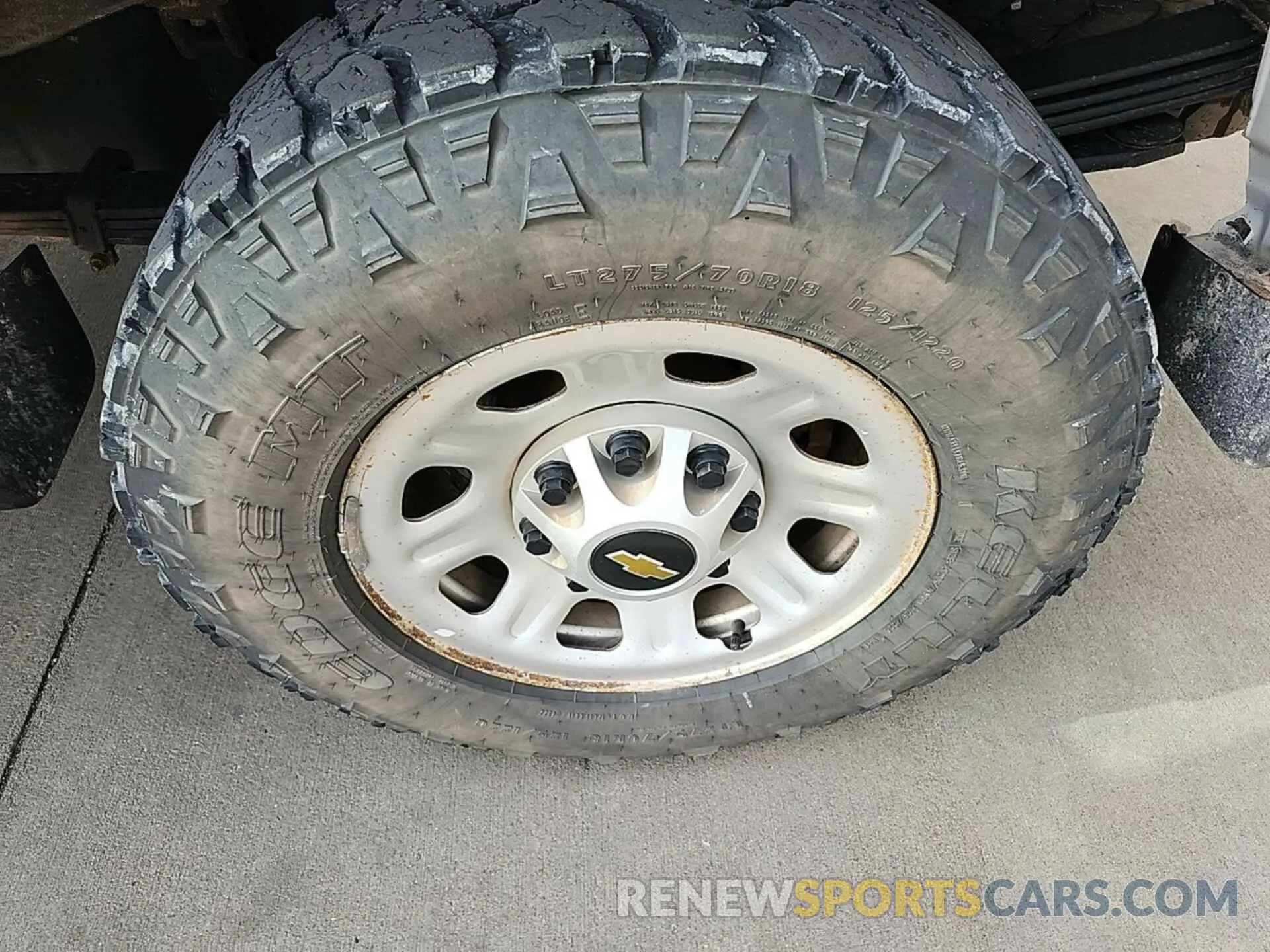 9 fotografías del automóvil dañado 1GC2YLE76LF233469 CHEVROLET SILVERADO 2020
