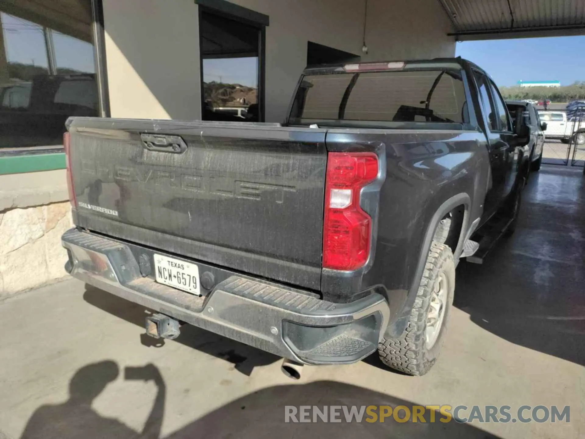 10 fotografías del automóvil dañado 1GC2YLE79LF220053 CHEVROLET SILVERADO 2020