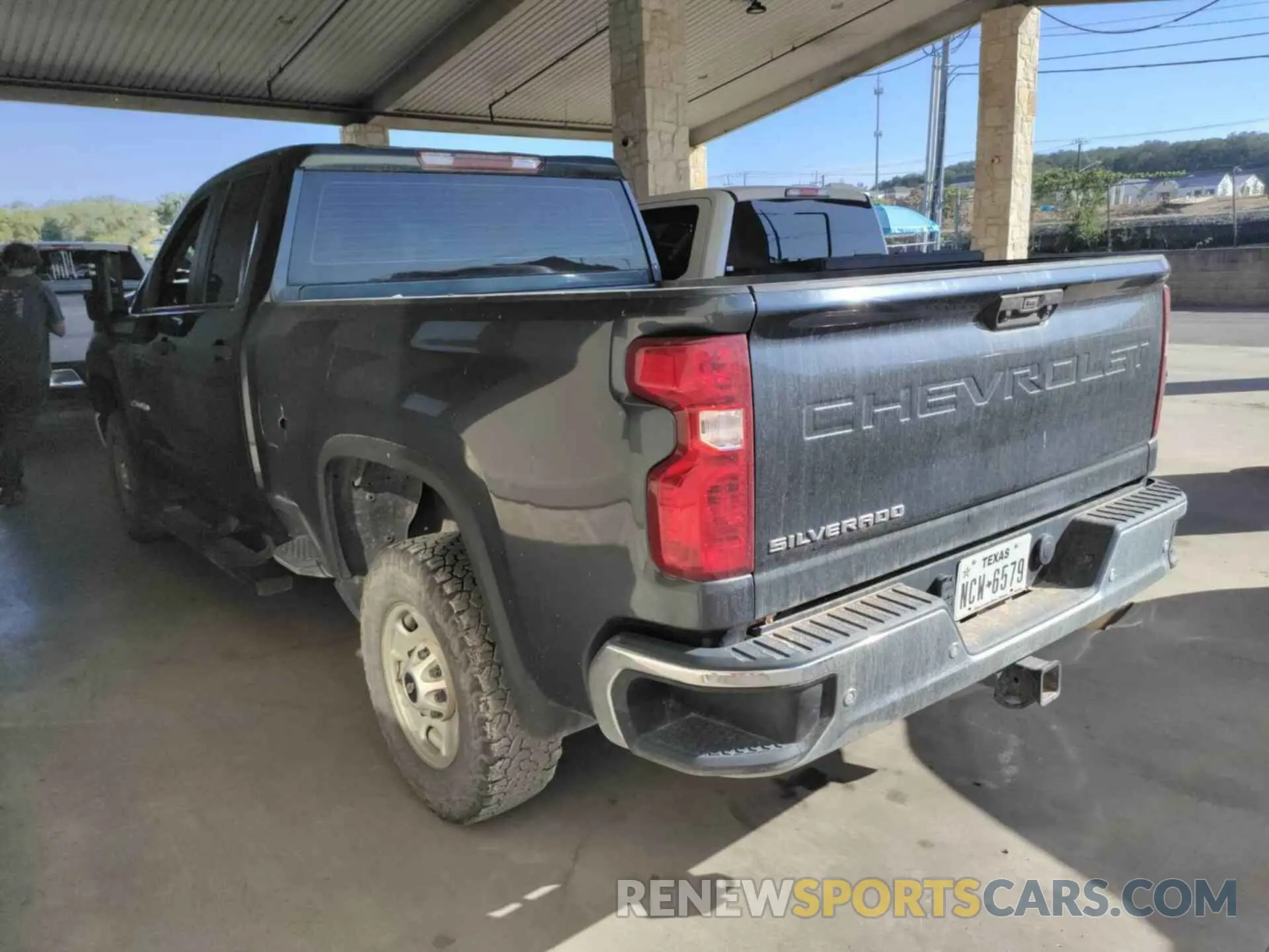 8 fotografías del automóvil dañado 1GC2YLE79LF220053 CHEVROLET SILVERADO 2020