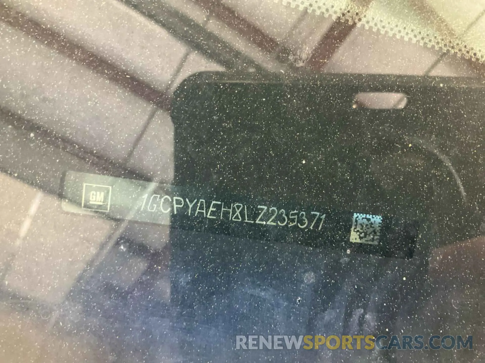 6 fotografías del automóvil dañado 1GCPYAEH8LZ235371 CHEVROLET SILVERADO 2020