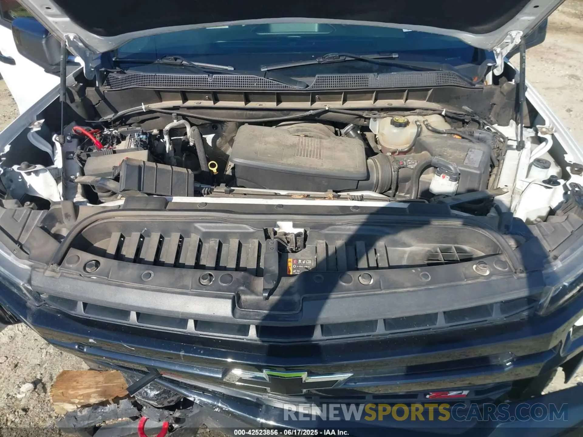 10 fotografías del automóvil dañado 1GCPYFED6LZ377549 CHEVROLET SILVERADO 2020