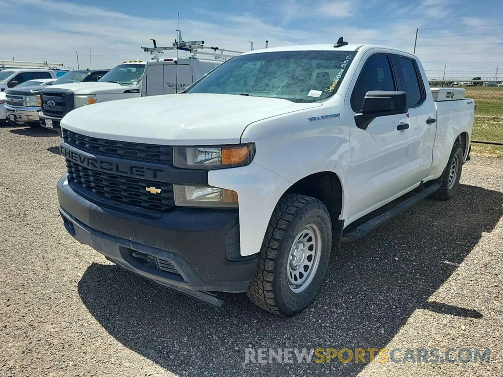 18 fotografías del automóvil dañado 1GCRYAEF3LZ192193 CHEVROLET SILVERADO 2020