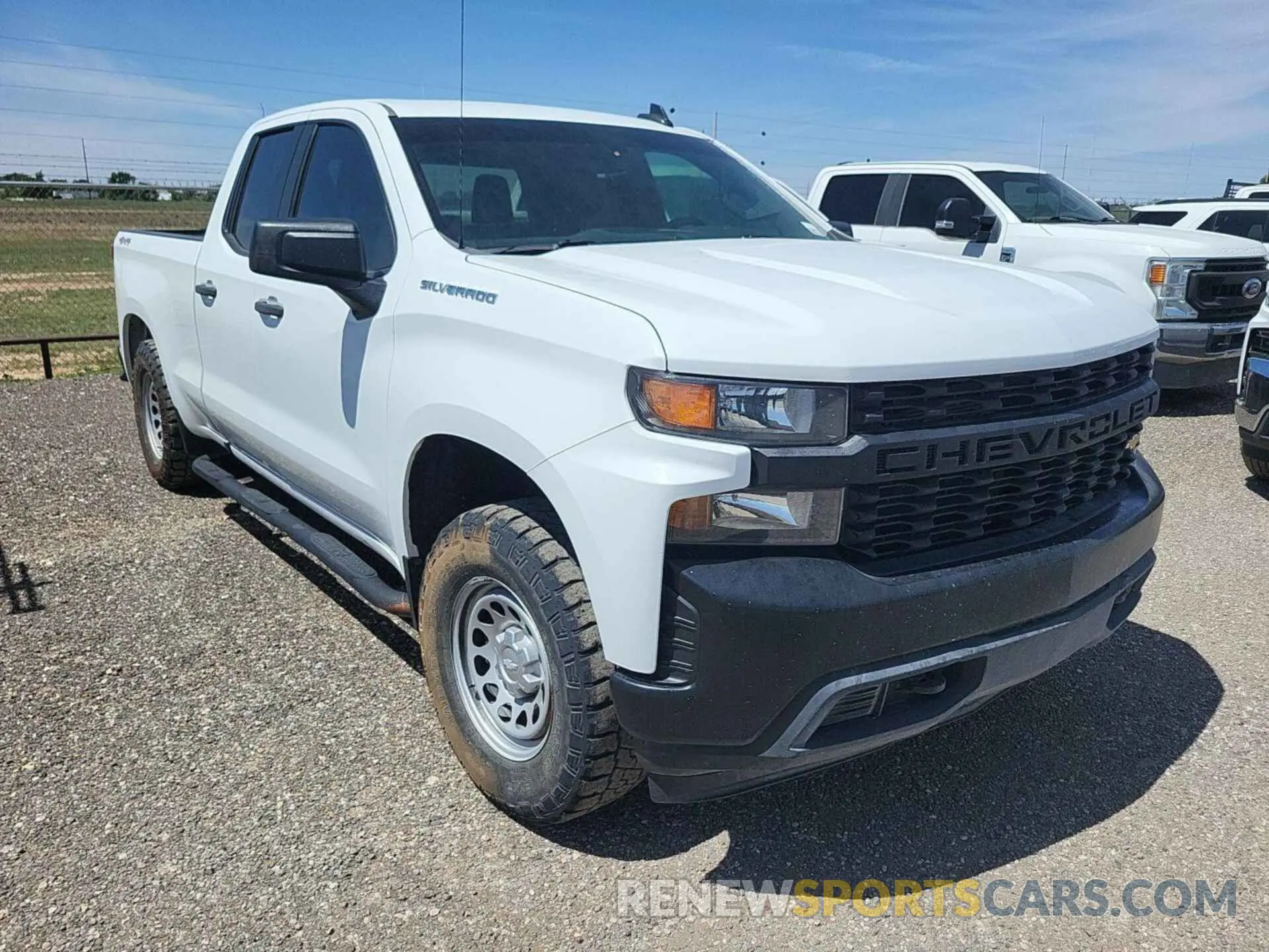 25 fotografías del automóvil dañado 1GCRYAEF3LZ192193 CHEVROLET SILVERADO 2020