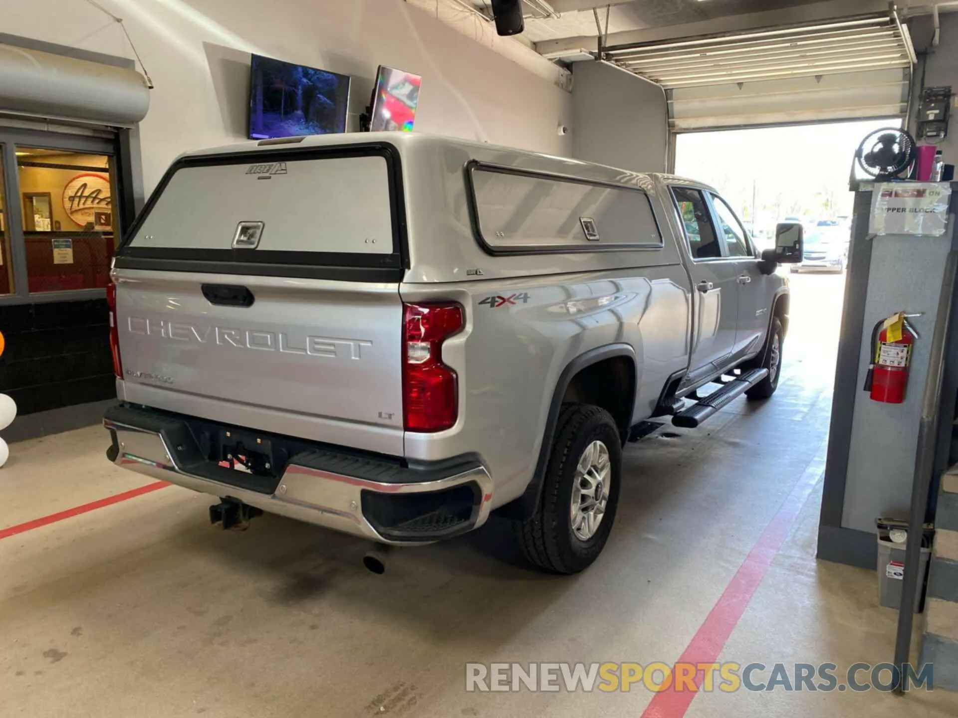 8 fotografías del automóvil dañado 1GC1YNE72MF228102 CHEVROLET SILVERADO 2021