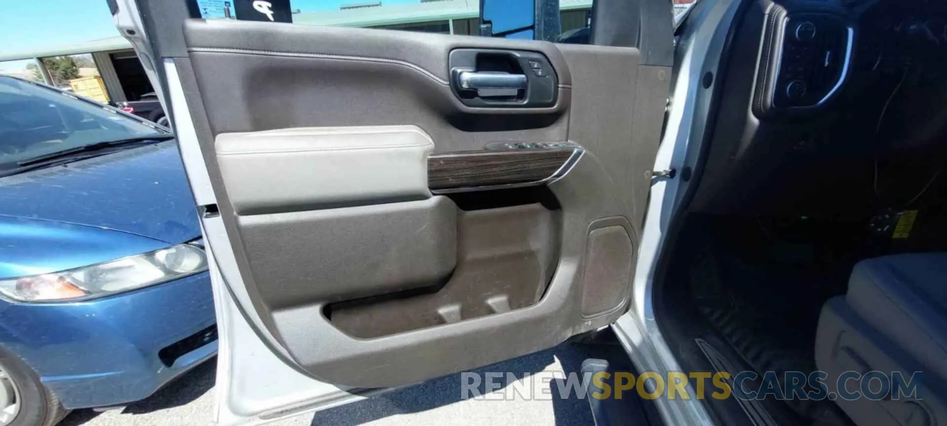 8 fotografías del automóvil dañado 1GC1YNE76MF226966 CHEVROLET SILVERADO 2021