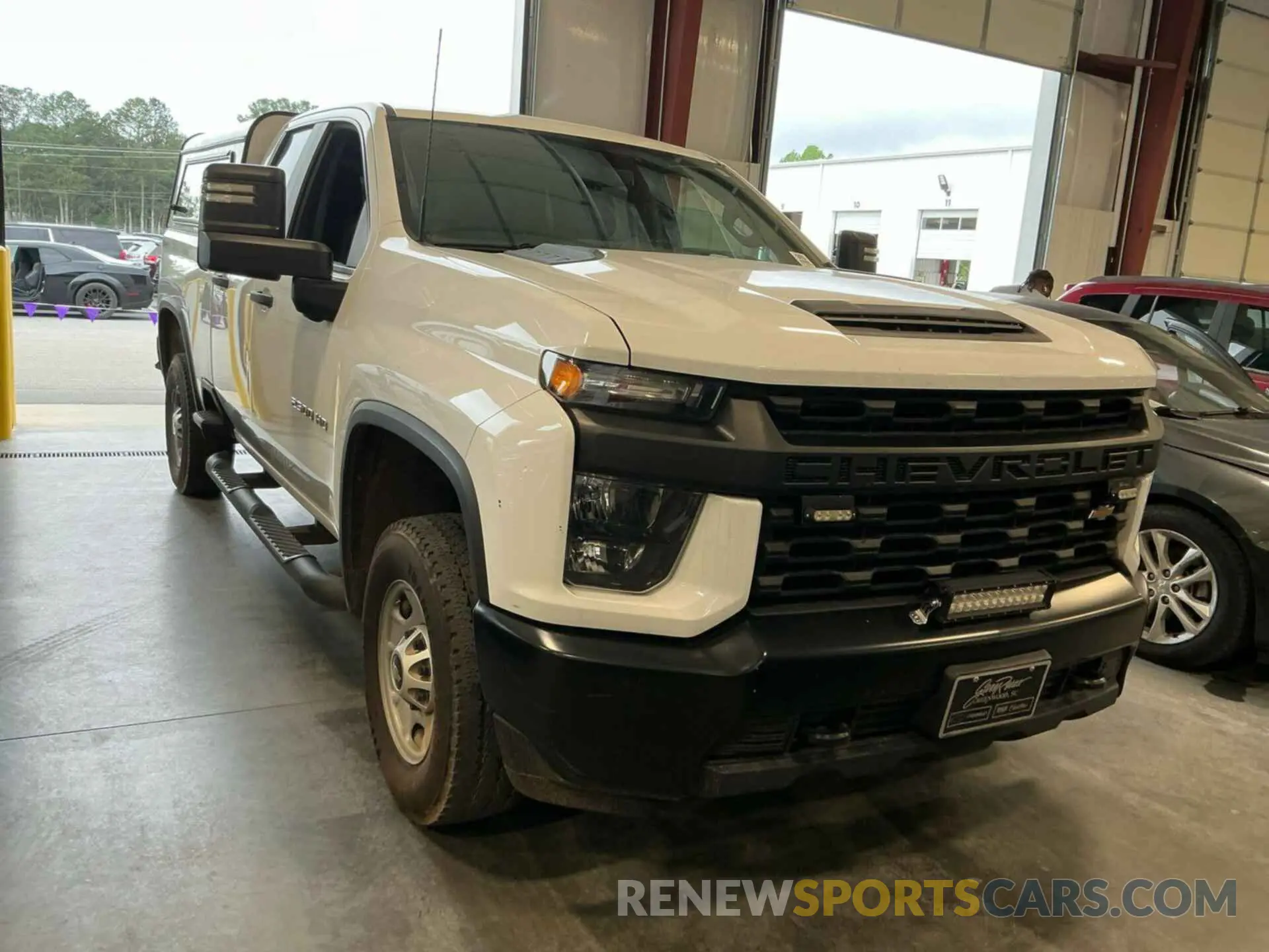 10 fotografías del automóvil dañado 1GC2YLE75MF141044 CHEVROLET SILVERADO 2021