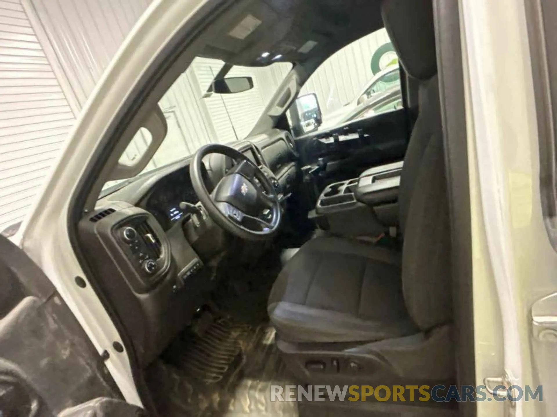 14 fotografías del automóvil dañado 1GC2YLE76MF249706 CHEVROLET SILVERADO 2021