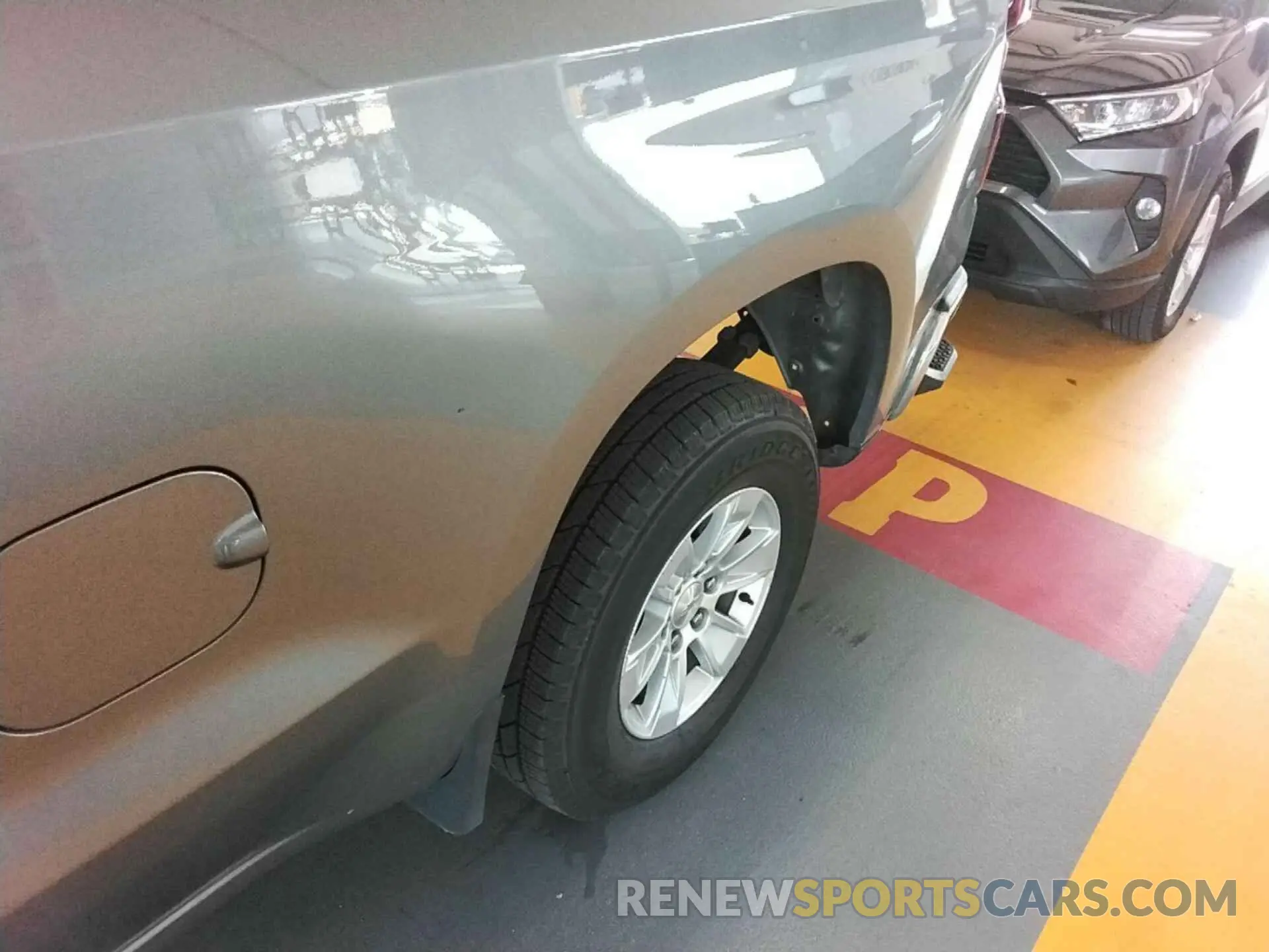 22 fotografías del automóvil dañado 1GCRWCEK4MZ403708 CHEVROLET SILVERADO 2021