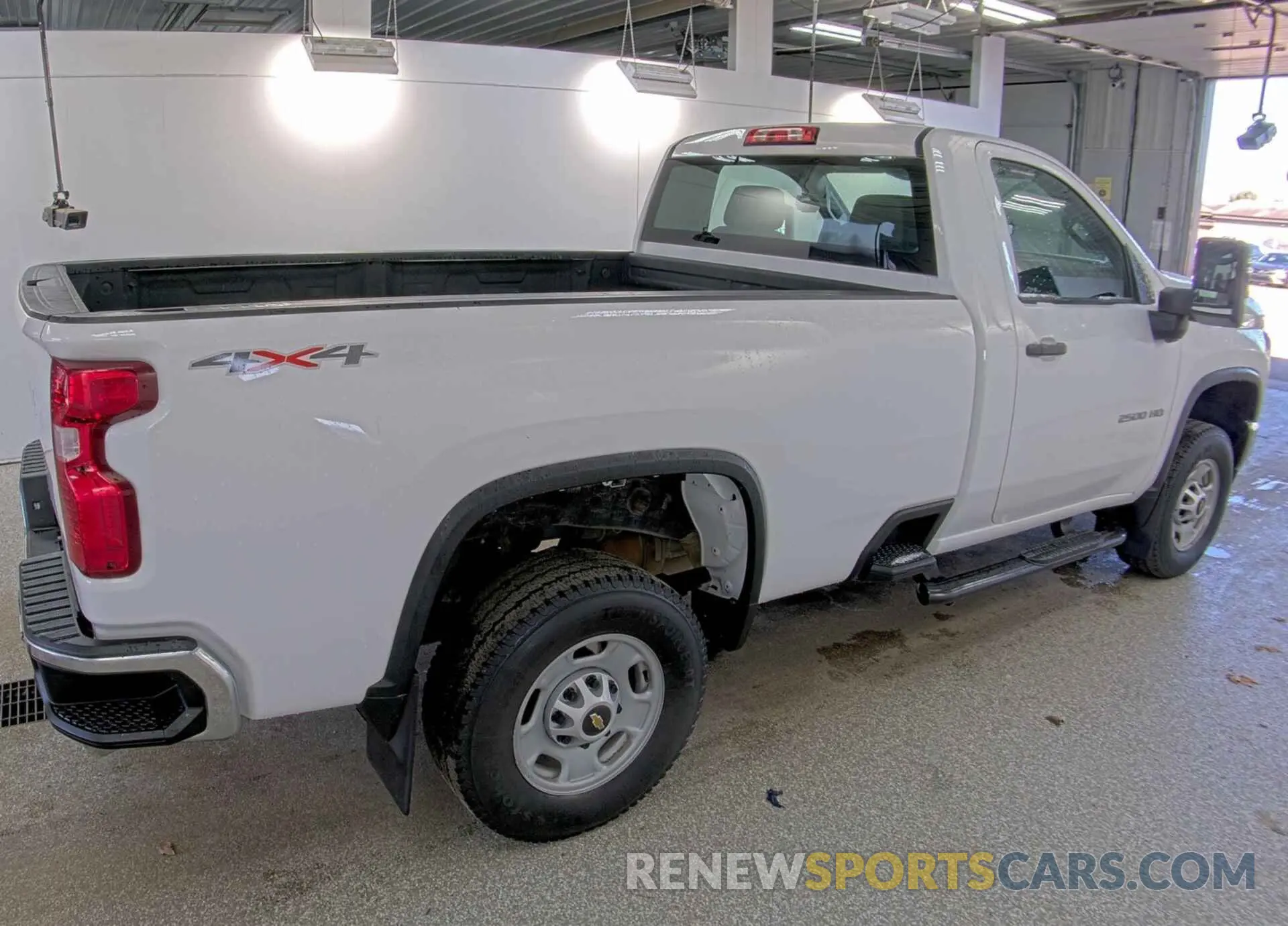 10 fotografías del automóvil dañado 1GC0YLE70NF339135 CHEVROLET SILVERADO 2022