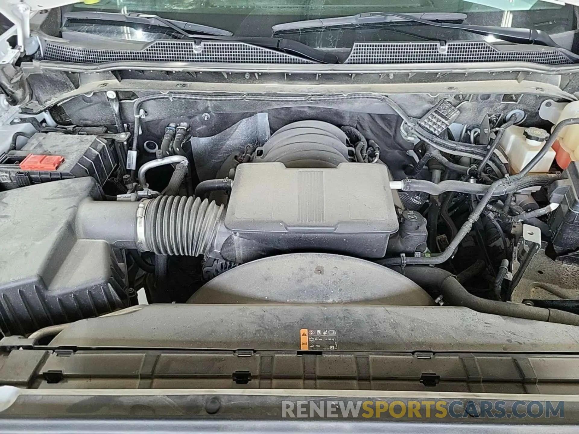 2 fotografías del automóvil dañado 1GC0YLE77NF338080 CHEVROLET SILVERADO 2022