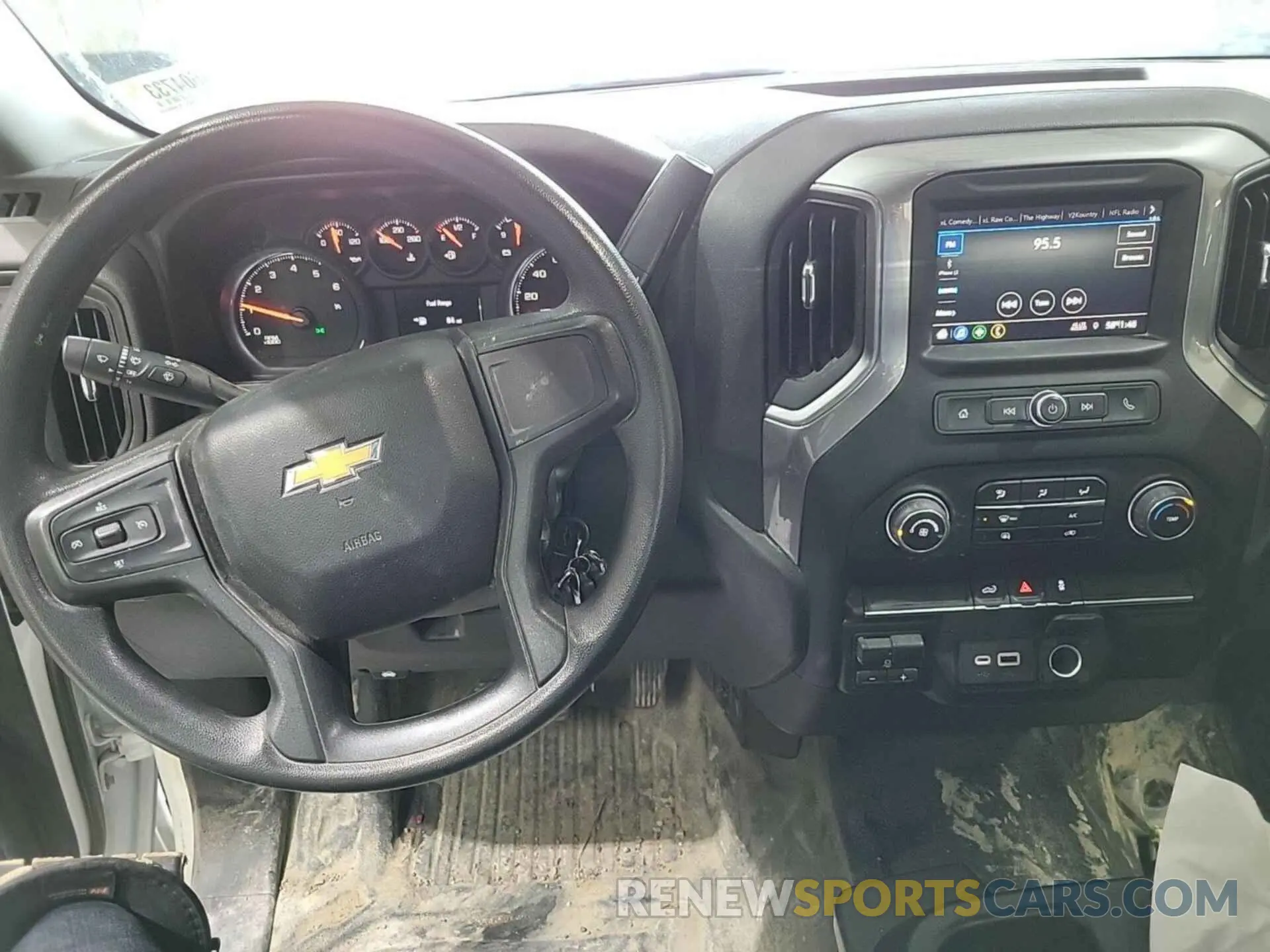 9 fotografías del automóvil dañado 1GC0YLE77NF338080 CHEVROLET SILVERADO 2022