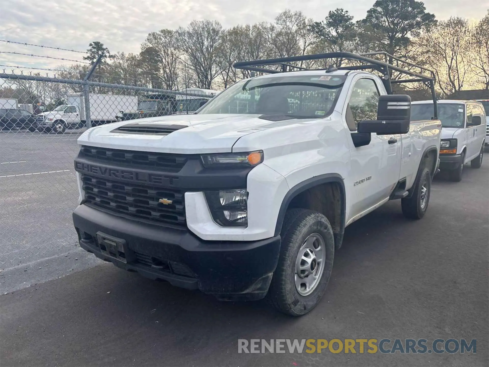 10 fotografías del automóvil dañado 1GC0YLE79NF214814 CHEVROLET SILVERADO 2022