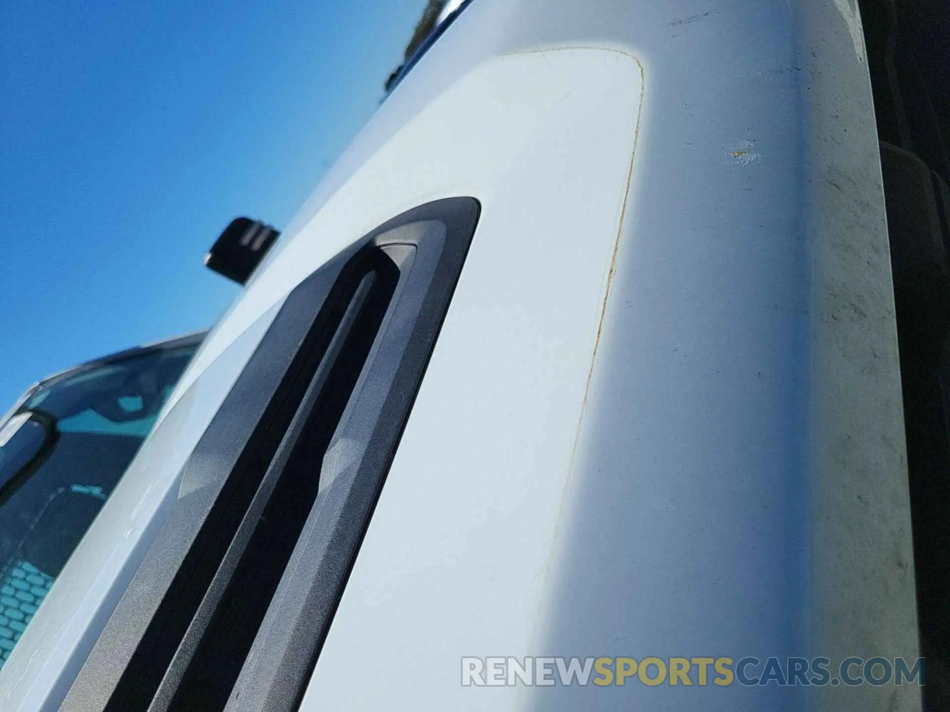 6 fotografías del automóvil dañado 1GC0YLE79NF214814 CHEVROLET SILVERADO 2022