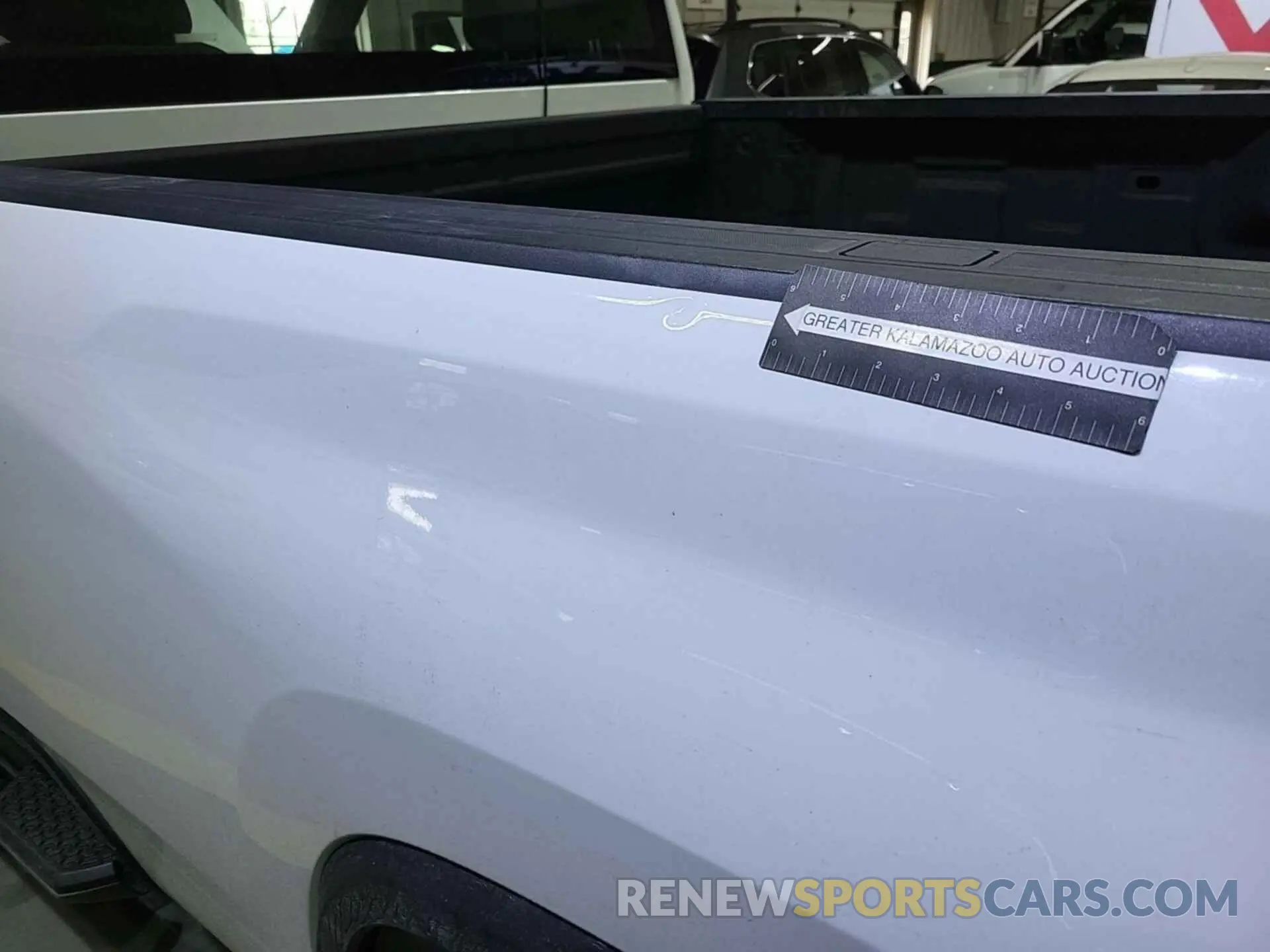 10 fotografías del automóvil dañado 1GC0YLE79NF348805 CHEVROLET SILVERADO 2022