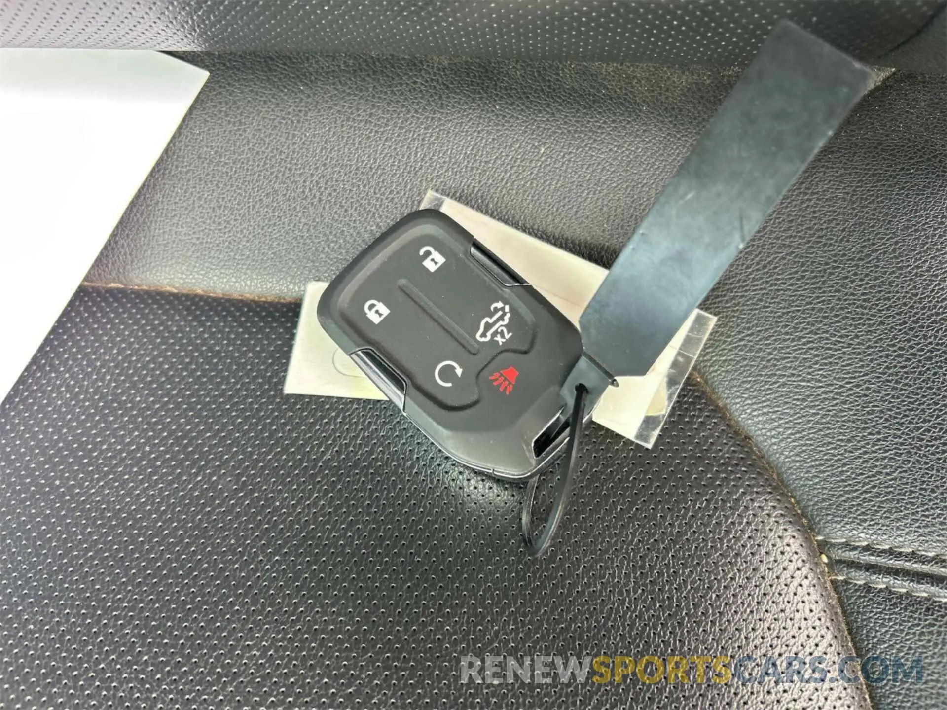 4 fotografías del automóvil dañado 2GC4YPEY8N1230785 CHEVROLET SILVERADO 2022