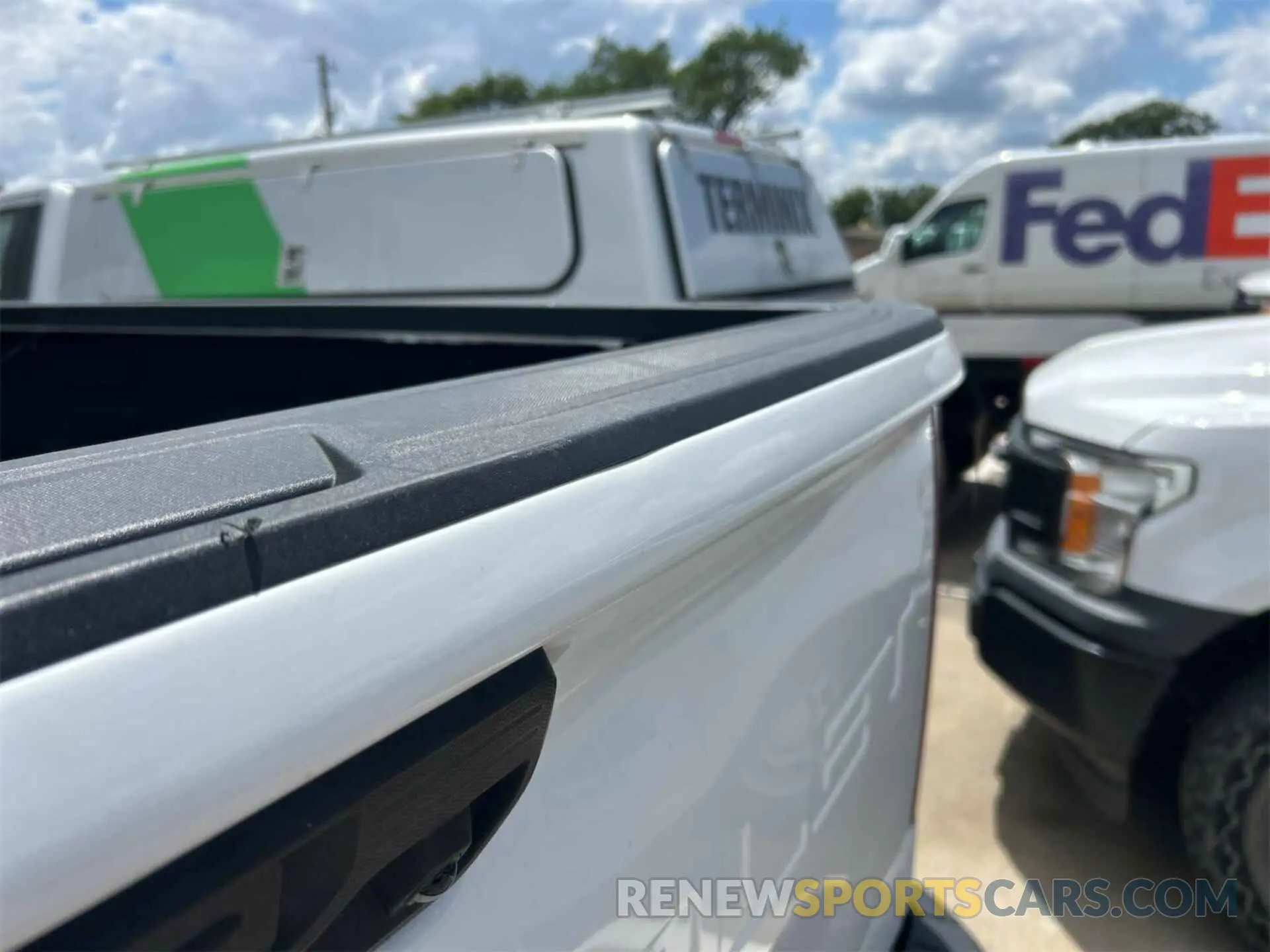 6 fotografías del automóvil dañado 2GC4YPEY8N1230785 CHEVROLET SILVERADO 2022