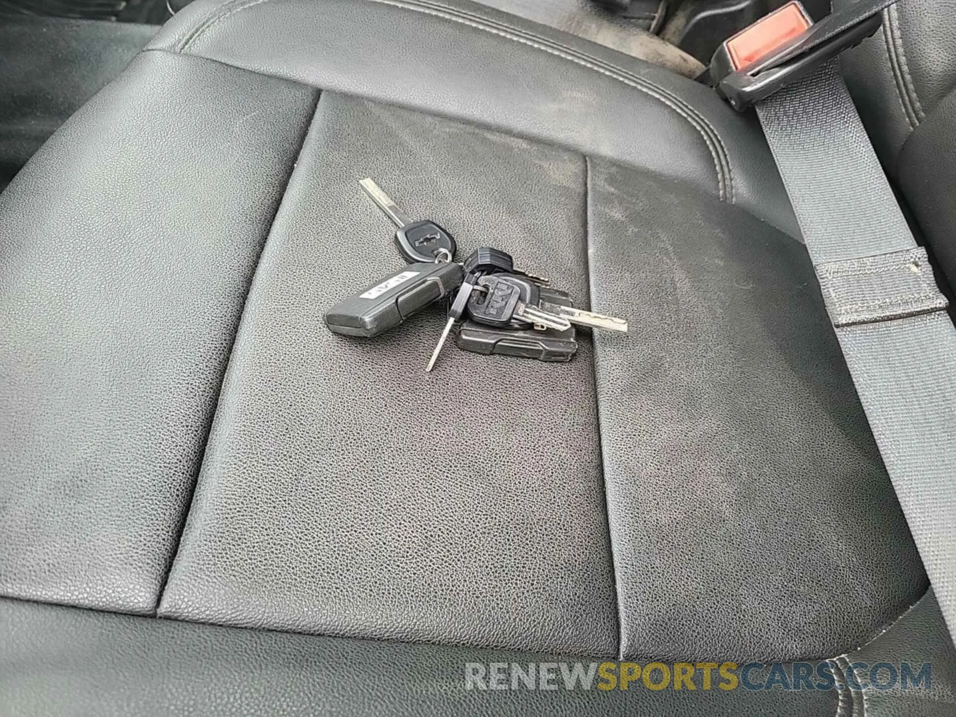 9 fotografías del automóvil dañado 1GB3WRE75PF158576 CHEVROLET SILVERADO 2023