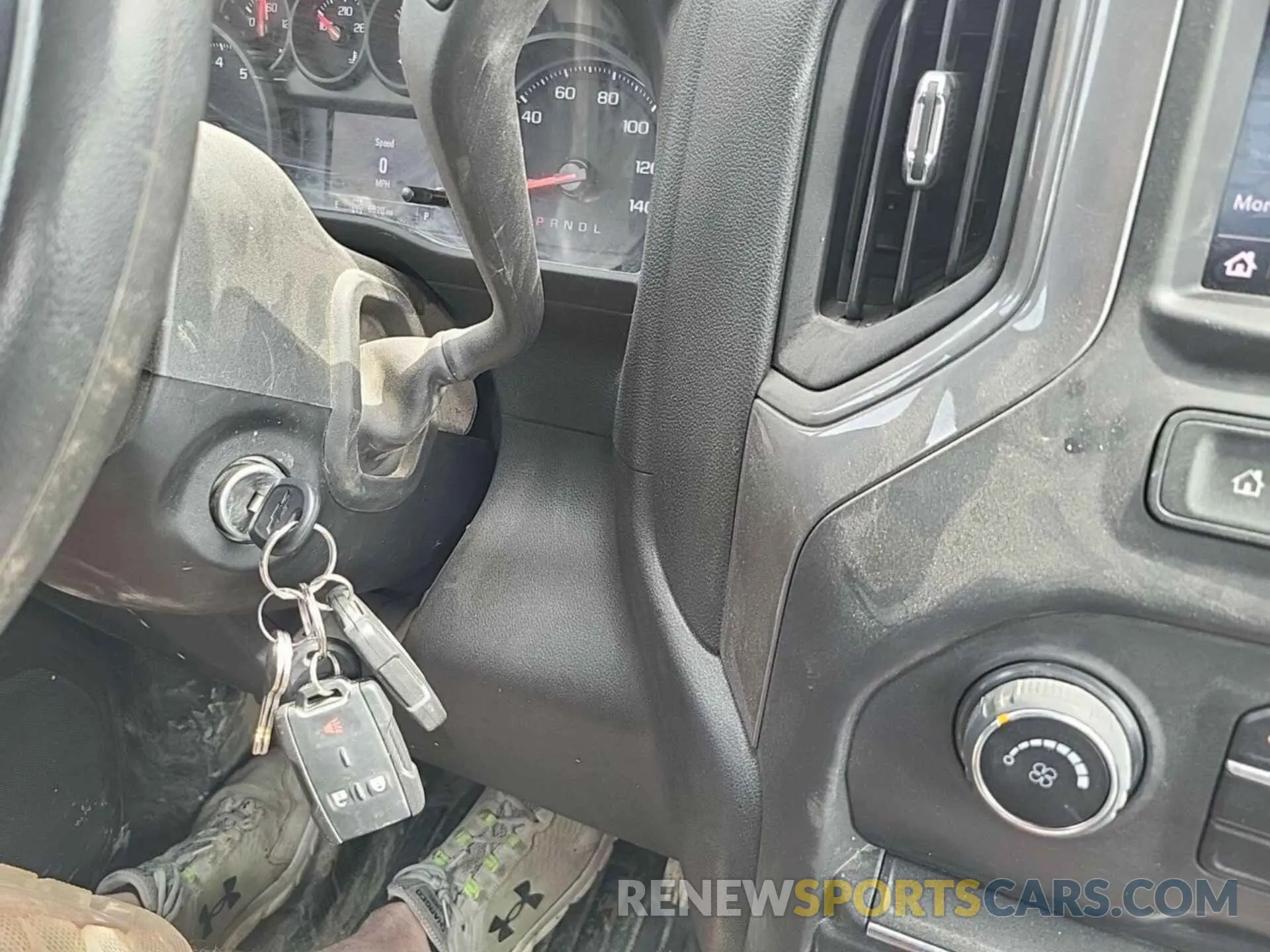 22 fotografías del automóvil dañado 1GB3YSE70PF217860 CHEVROLET SILVERADO 2023