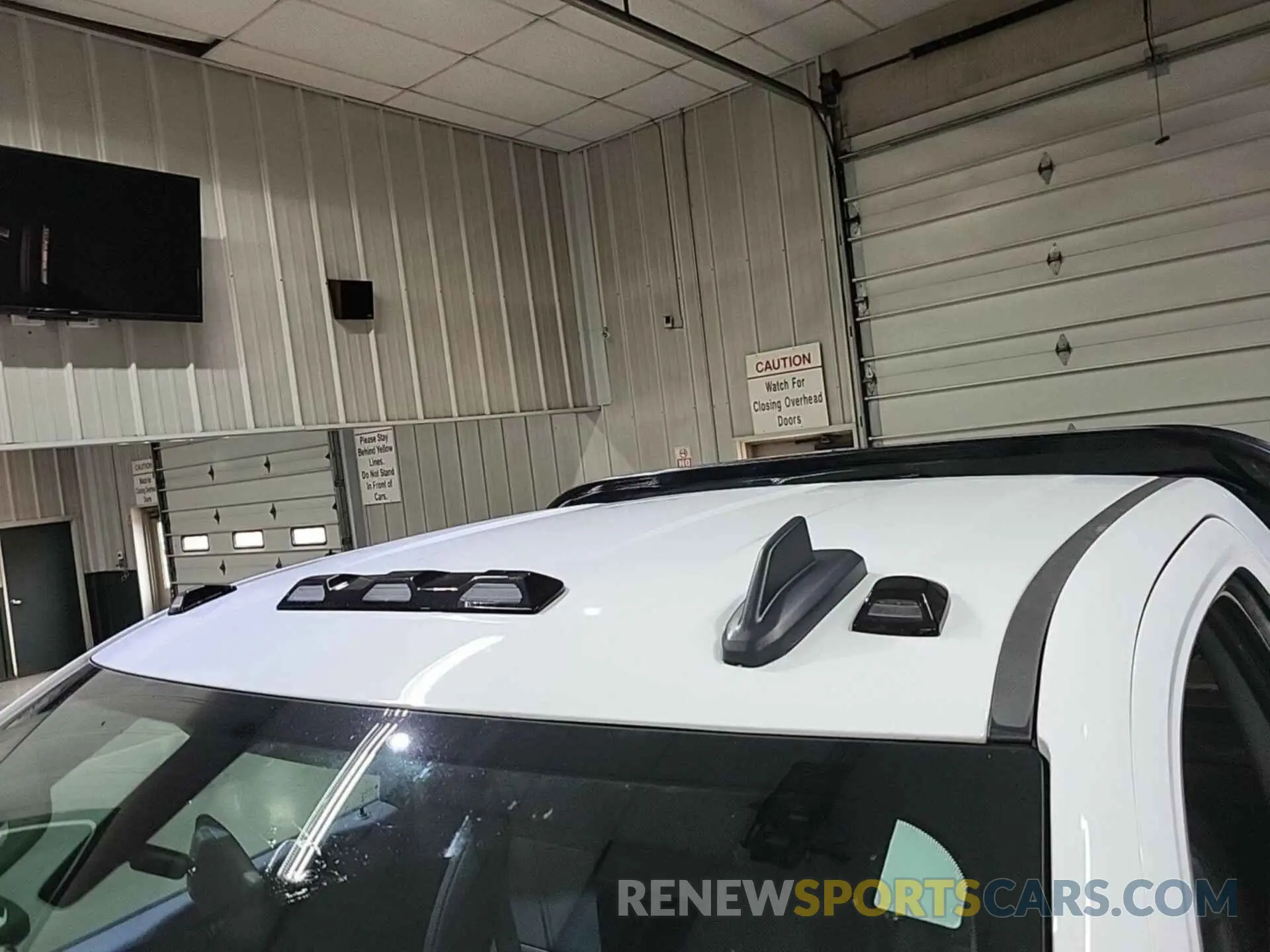 16 fotografías del automóvil dañado 1GB3YSE74PF120242 CHEVROLET SILVERADO 2023