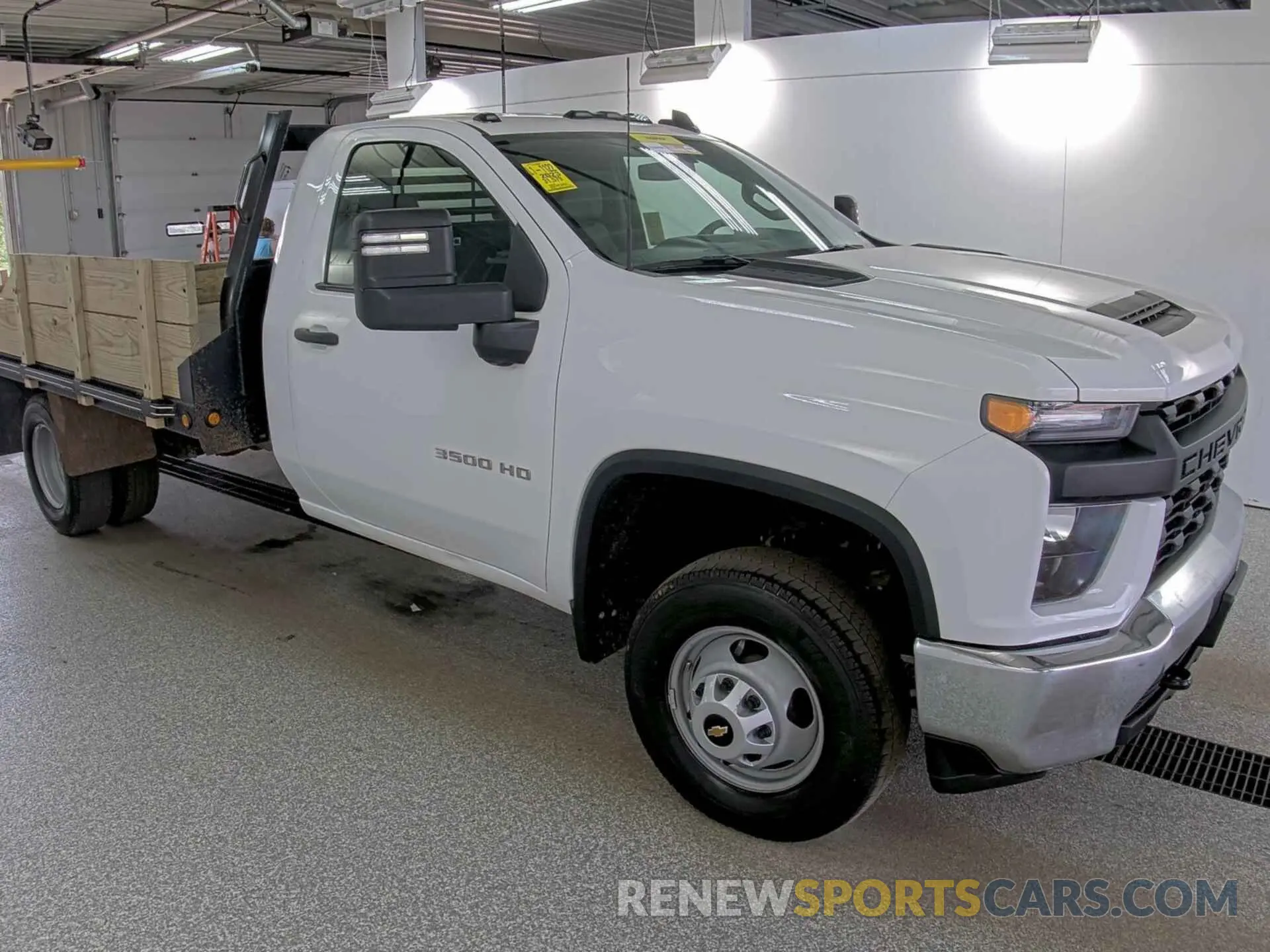 21 fotografías del automóvil dañado 1GB3YSE78PF219131 CHEVROLET SILVERADO 2023