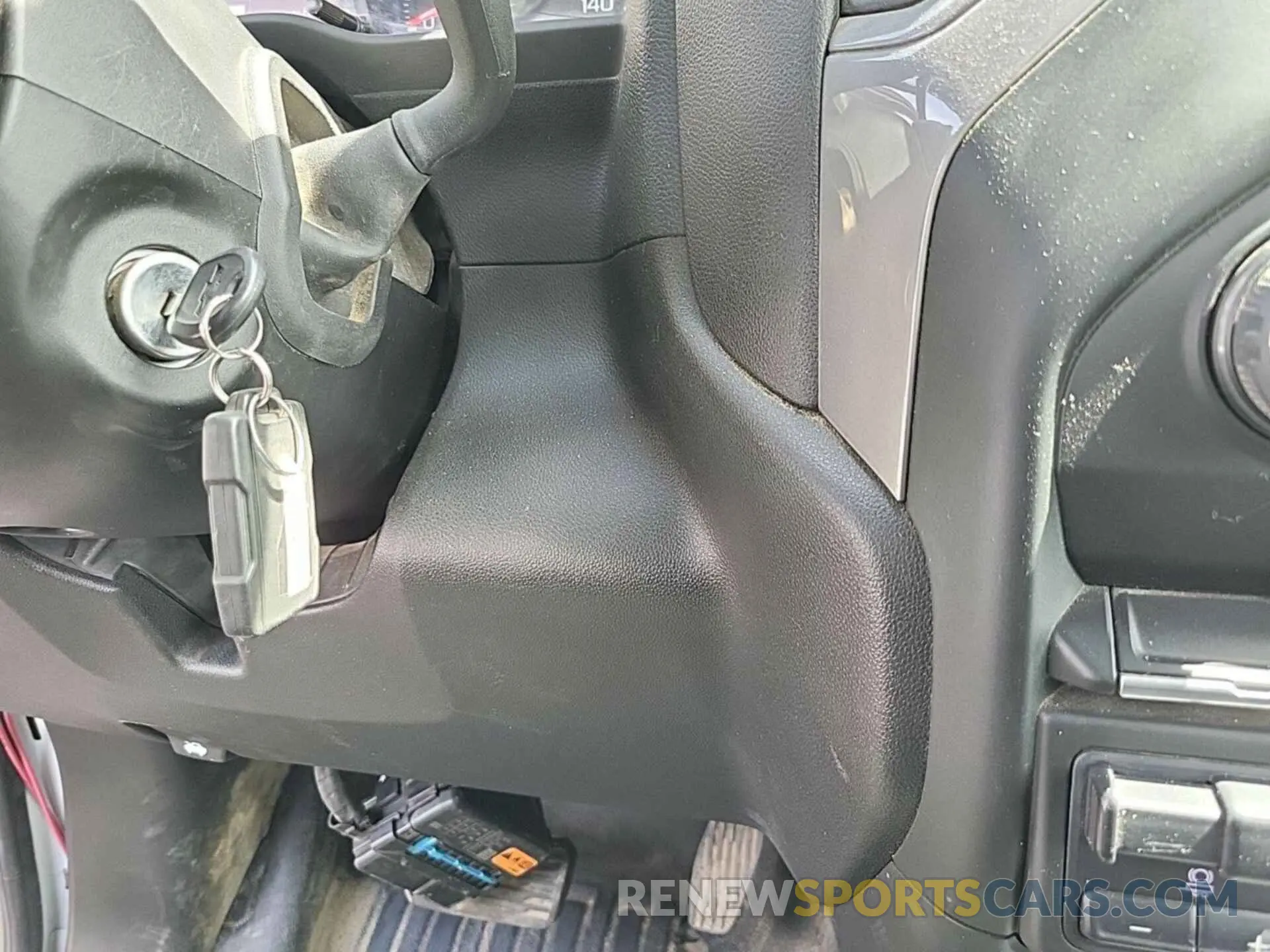 10 fotografías del automóvil dañado 1GB3YSEY3PF193904 CHEVROLET SILVERADO 2023