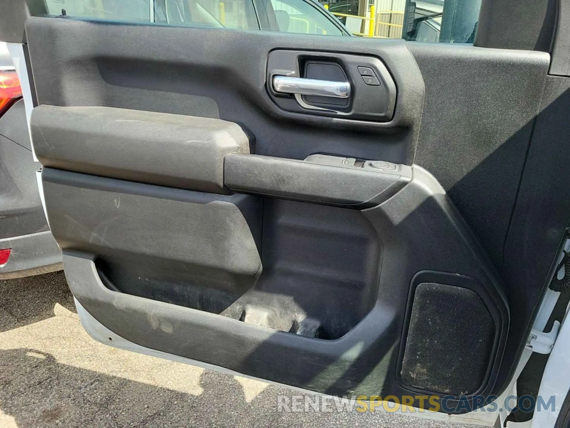 7 fotografías del automóvil dañado 1GB3YSEY3PF193904 CHEVROLET SILVERADO 2023