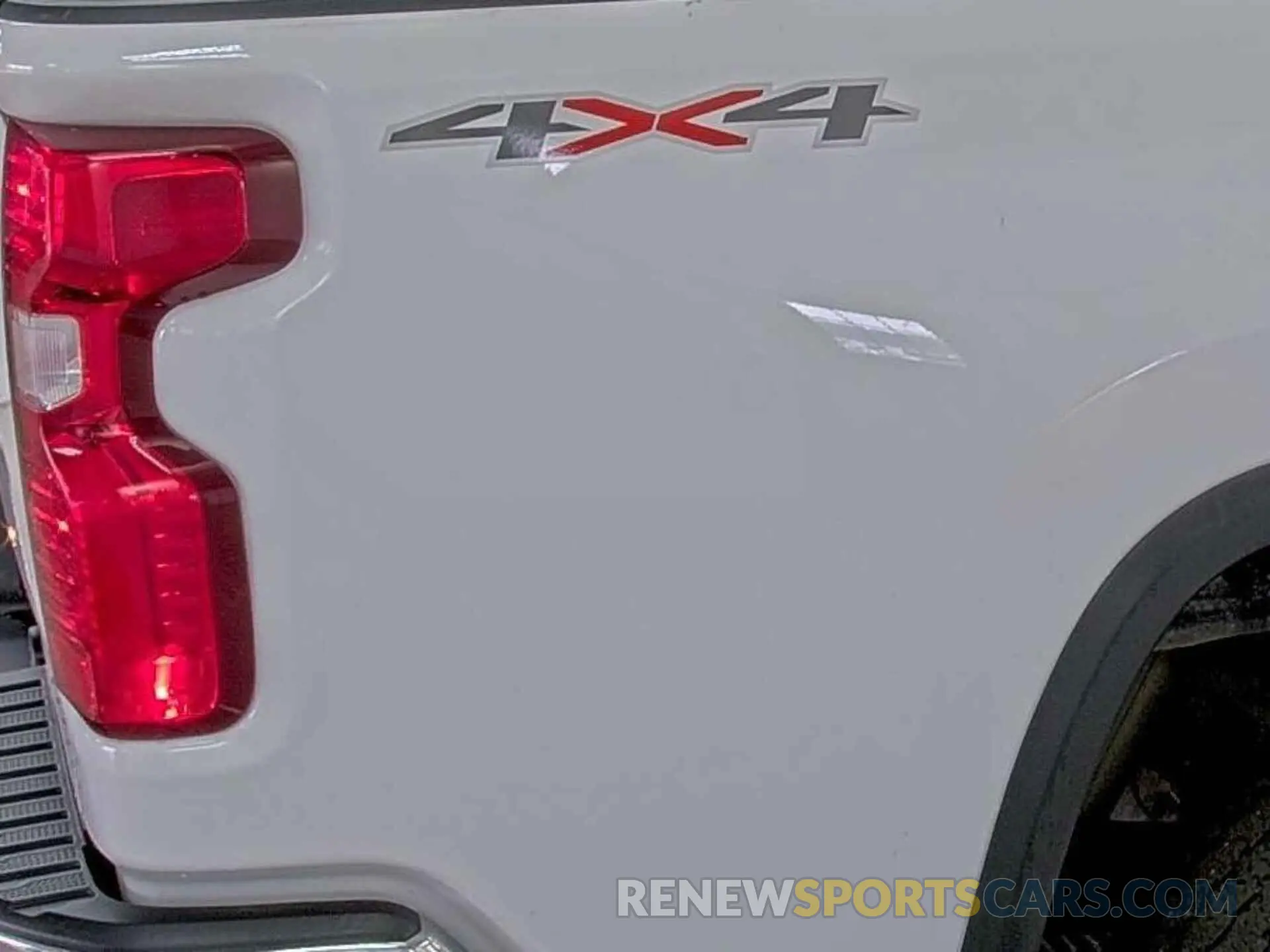 35 fotografías del automóvil dañado 1GC3YLE73PF245122 CHEVROLET SILVERADO 2023