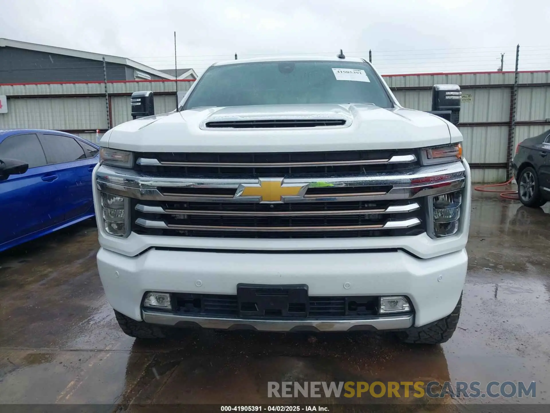 12 fotografías del automóvil dañado 1GC4YREY5PF163490 CHEVROLET SILVERADO 2023