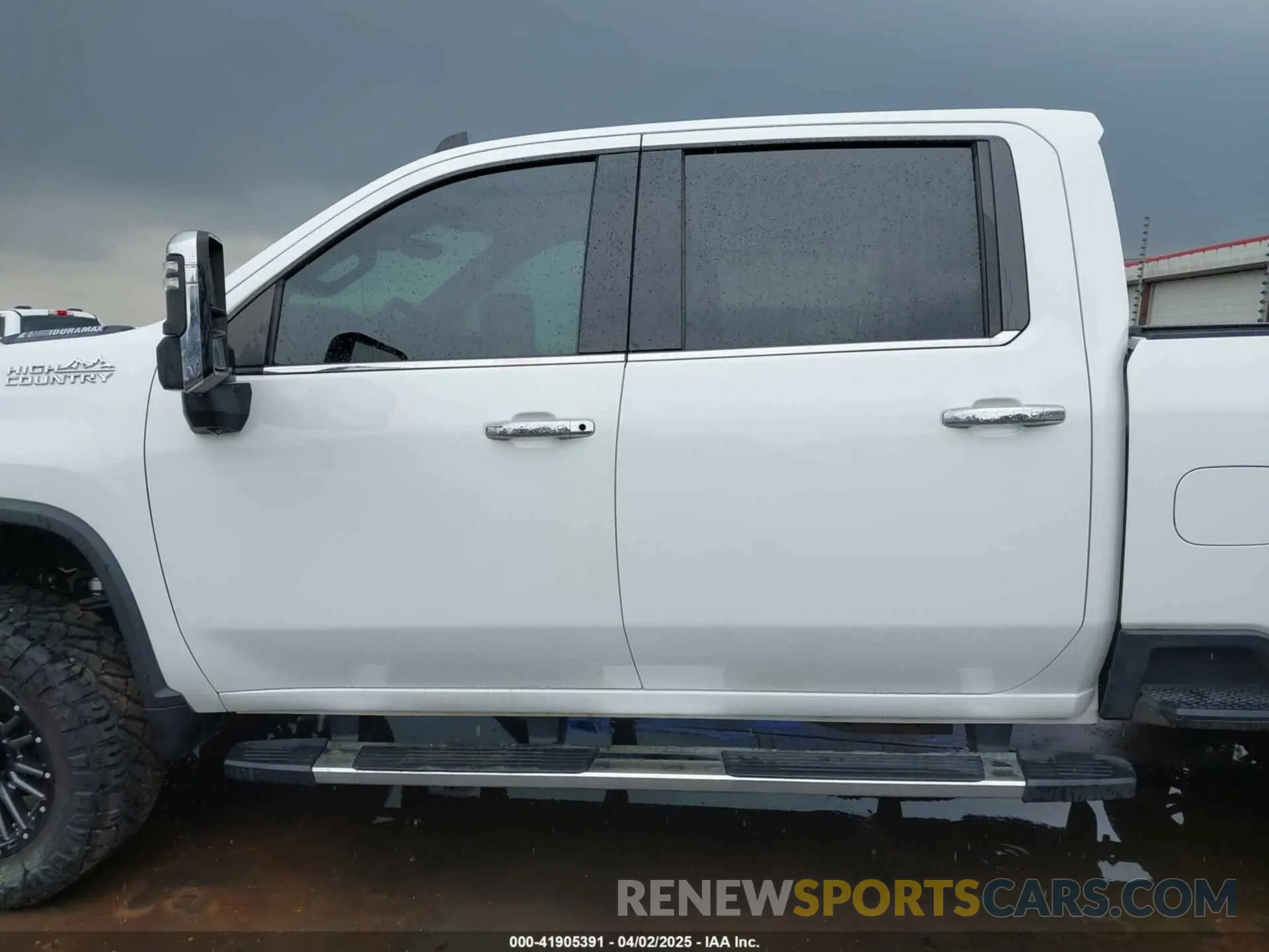 14 fotografías del automóvil dañado 1GC4YREY5PF163490 CHEVROLET SILVERADO 2023