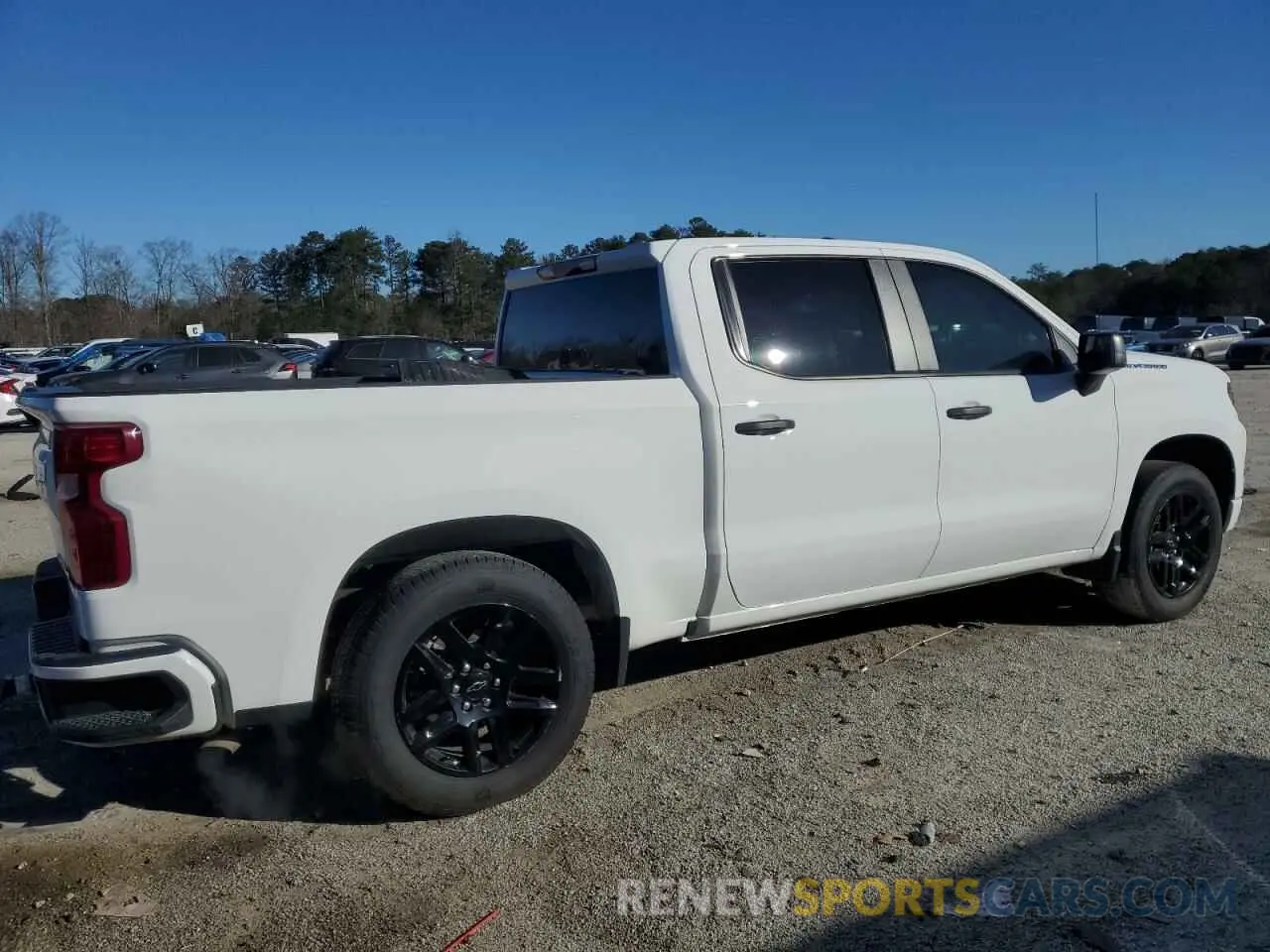 3 fotografías del automóvil dañado 1GCPABEK5PZ327839 CHEVROLET SILVERADO 2023