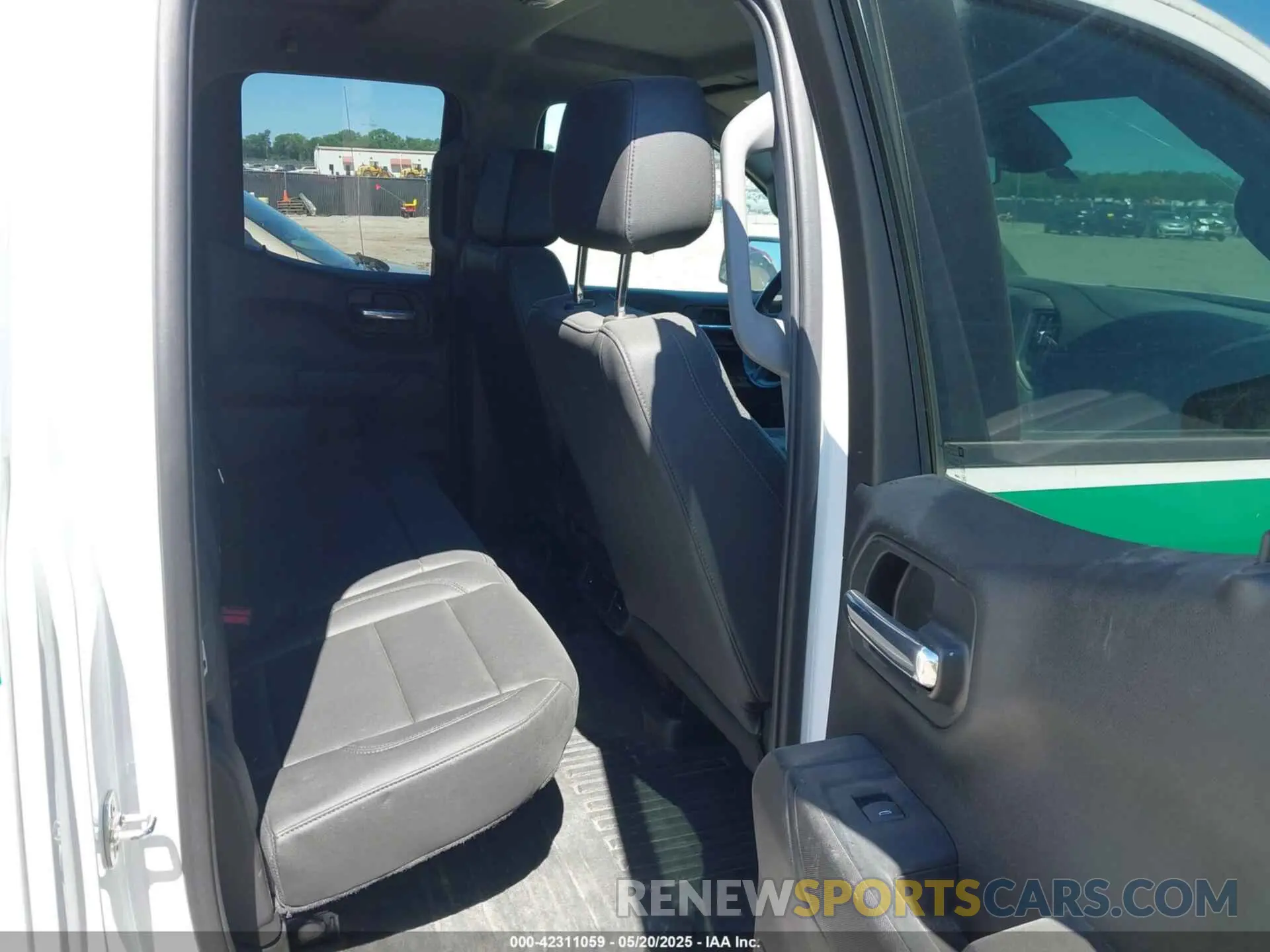 8 fotografías del automóvil dañado 1GCRAAEK4PZ148744 CHEVROLET SILVERADO 2023
