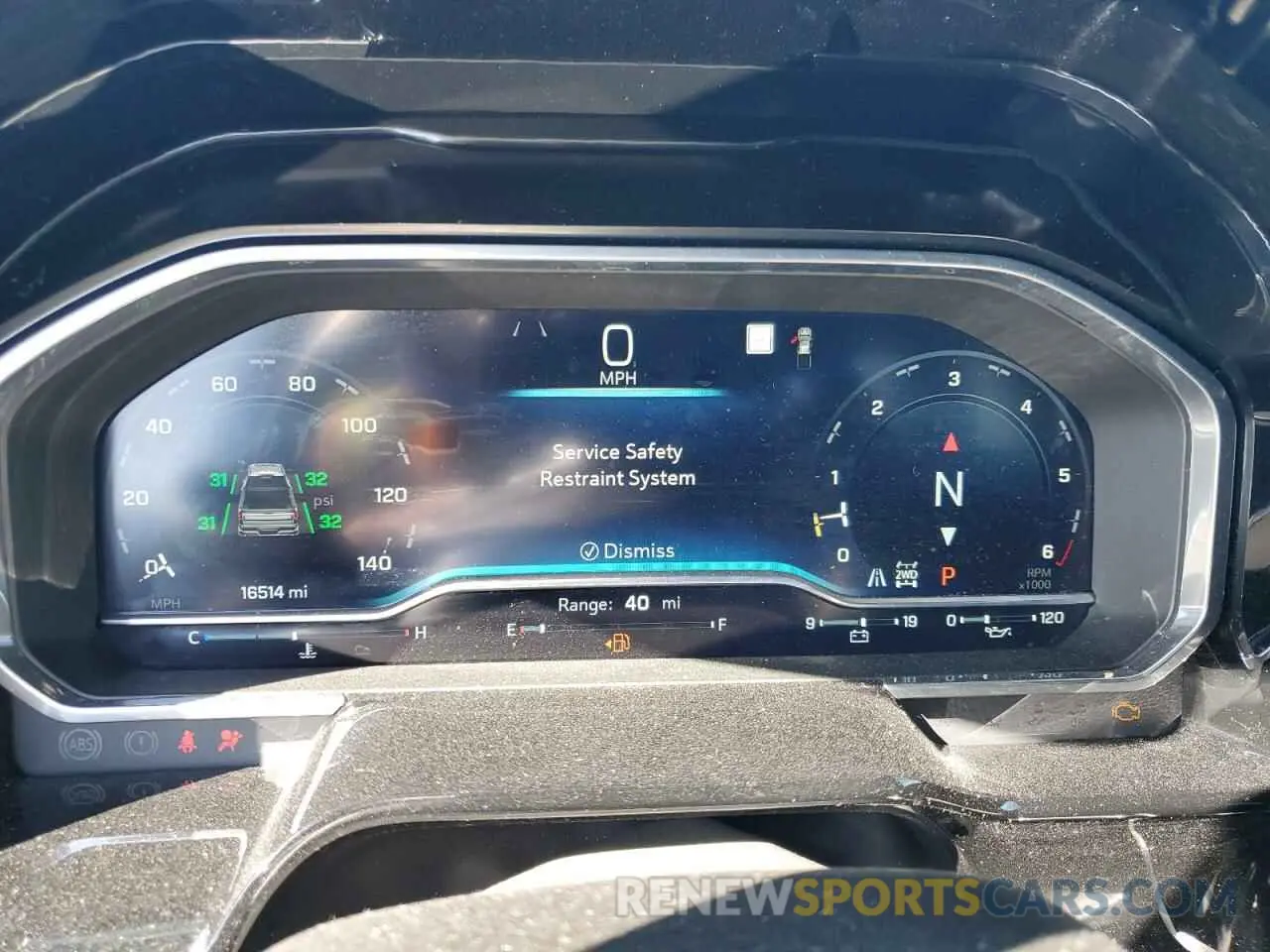 9 fotografías del automóvil dañado 1GCUDGEL3PZ210034 CHEVROLET SILVERADO 2023