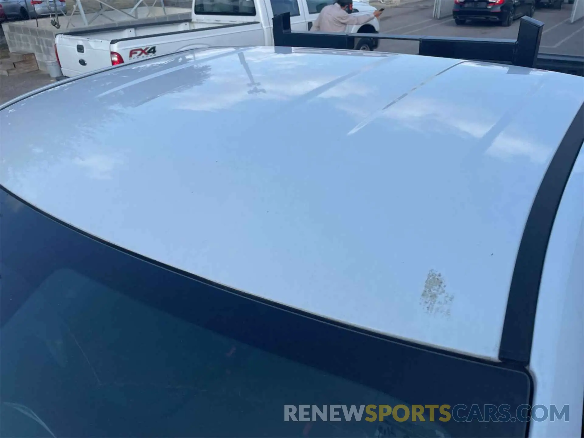 2 fotografías del automóvil dañado 3GCNDAEK3PG158963 CHEVROLET SILVERADO 2023