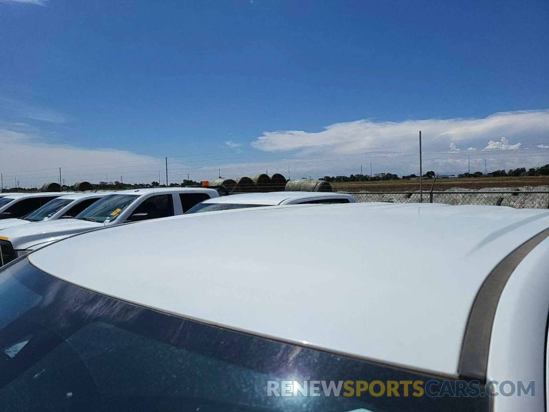 2 fotografías del automóvil dañado 3GCPDAEK1PG112203 CHEVROLET SILVERADO 2023