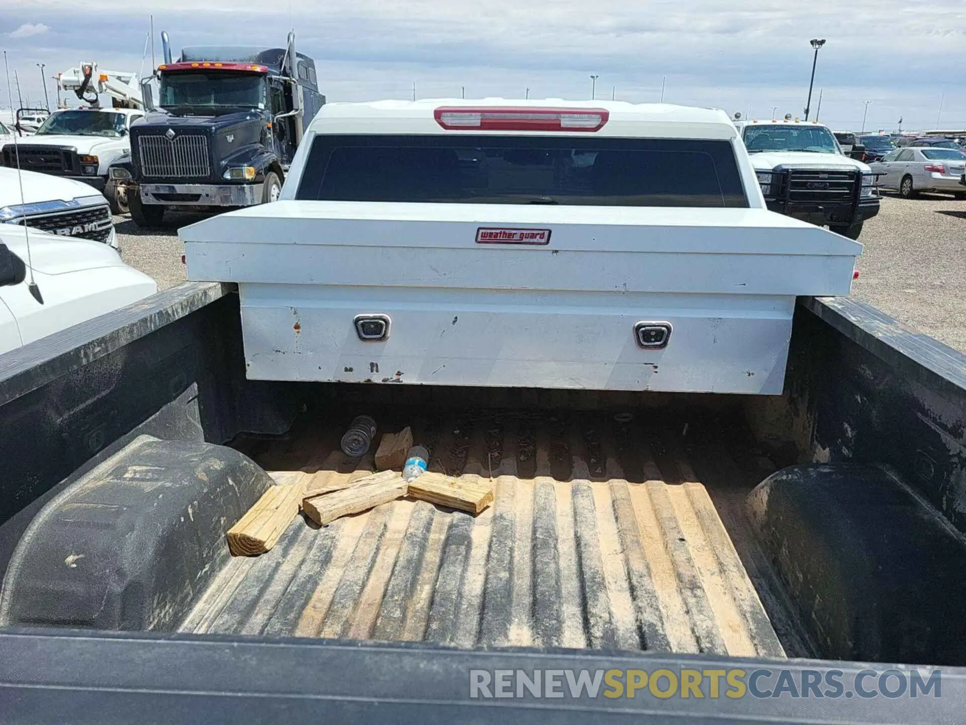 9 fotografías del automóvil dañado 3GCPDAEK1PG112203 CHEVROLET SILVERADO 2023