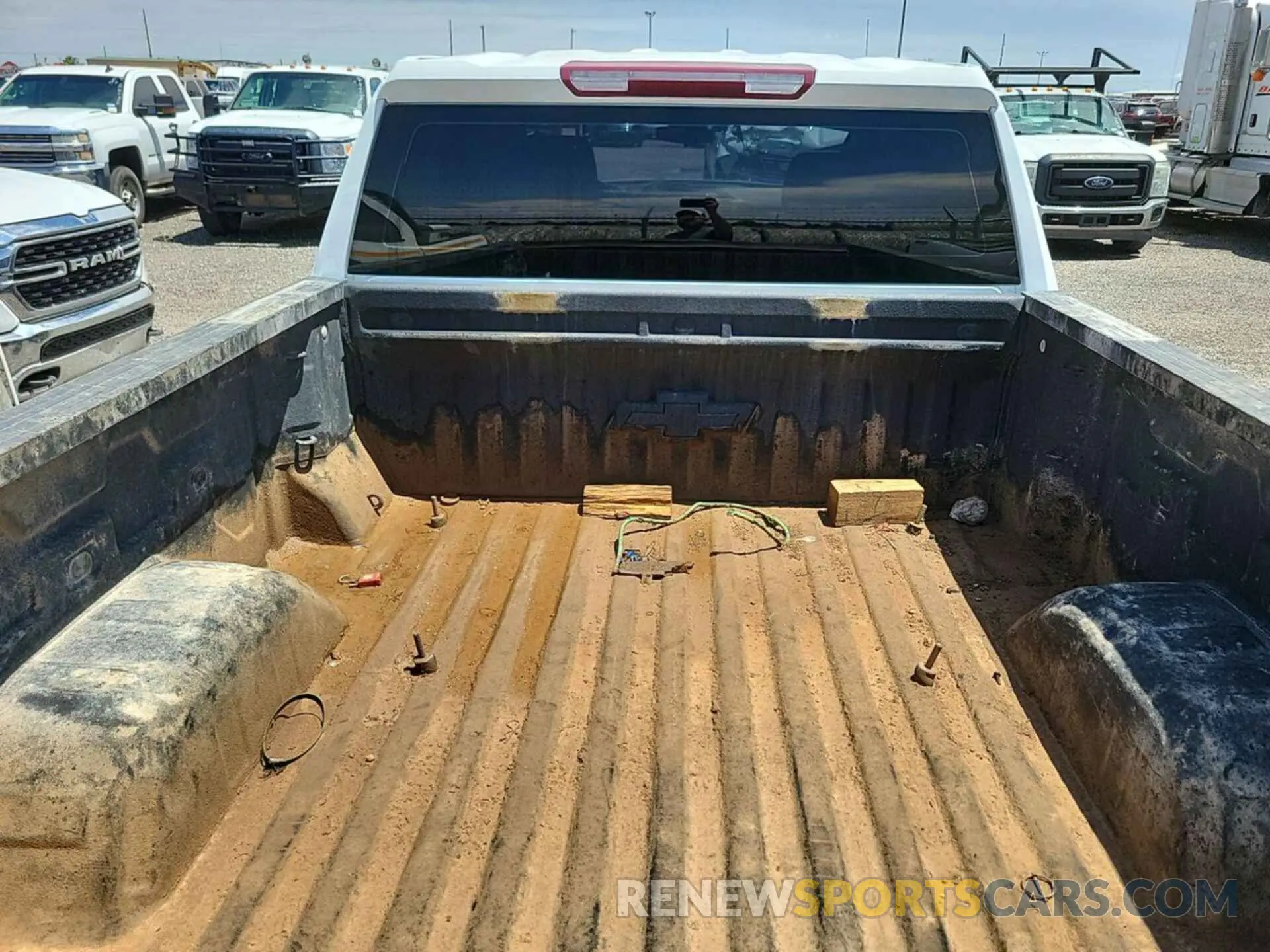 4 fotografías del automóvil dañado 3GCPDAEK9PG112207 CHEVROLET SILVERADO 2023