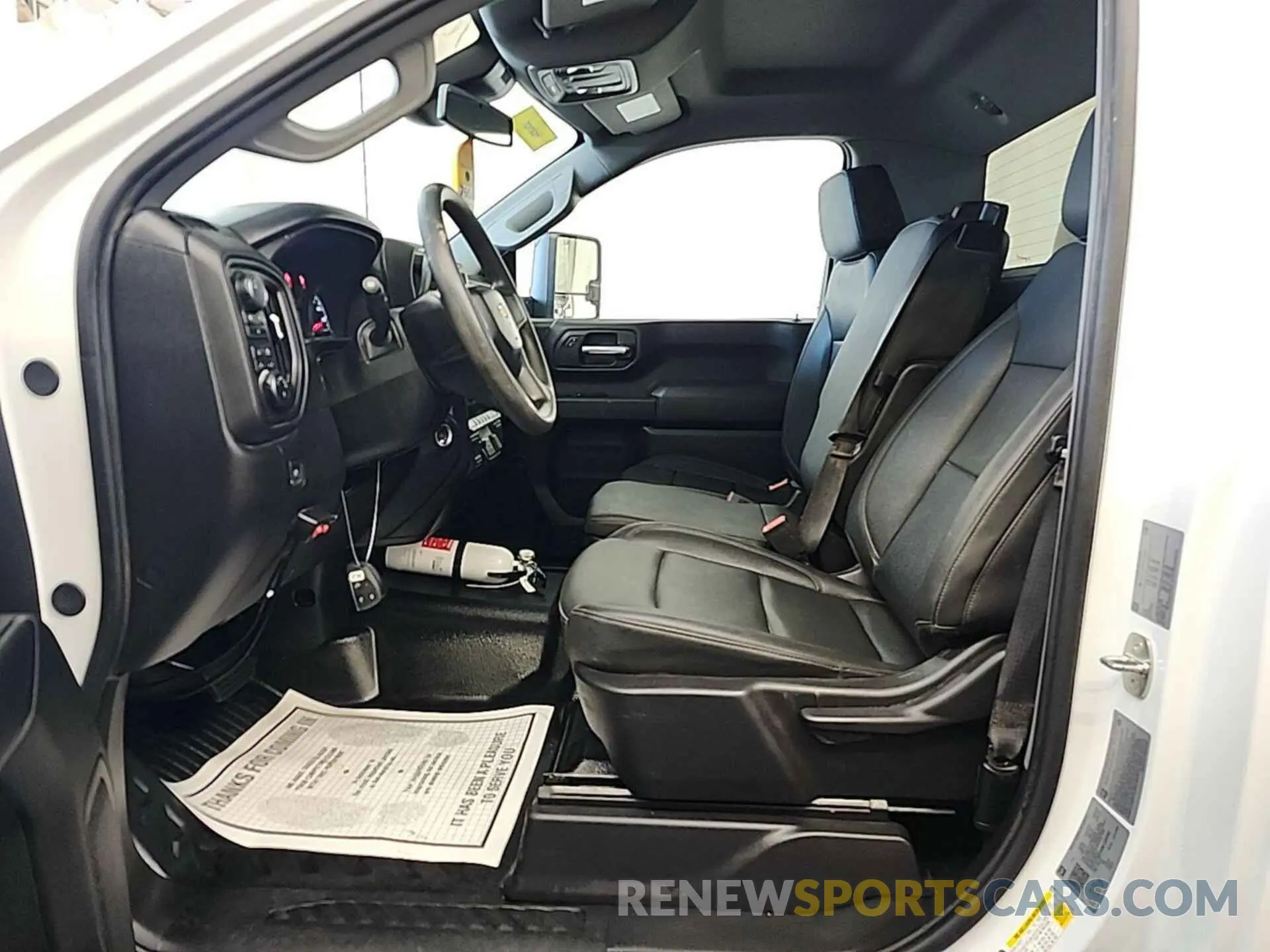 7 fotografías del automóvil dañado 1GC3YSE7XRF320282 CHEVROLET SILVERADO 2024