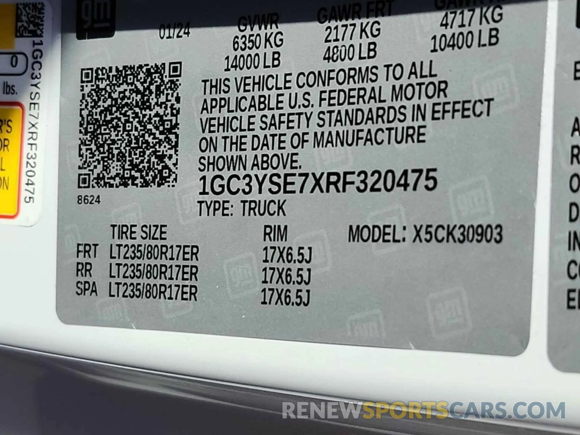 19 fotografías del automóvil dañado 1GC3YSE7XRF320475 CHEVROLET SILVERADO 2024