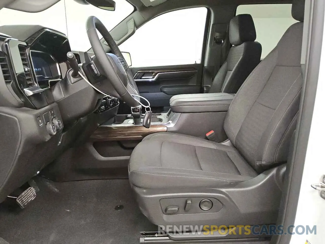 7 fotografías del automóvil dañado 1GCPADED7RZ325185 CHEVROLET SILVERADO 2024