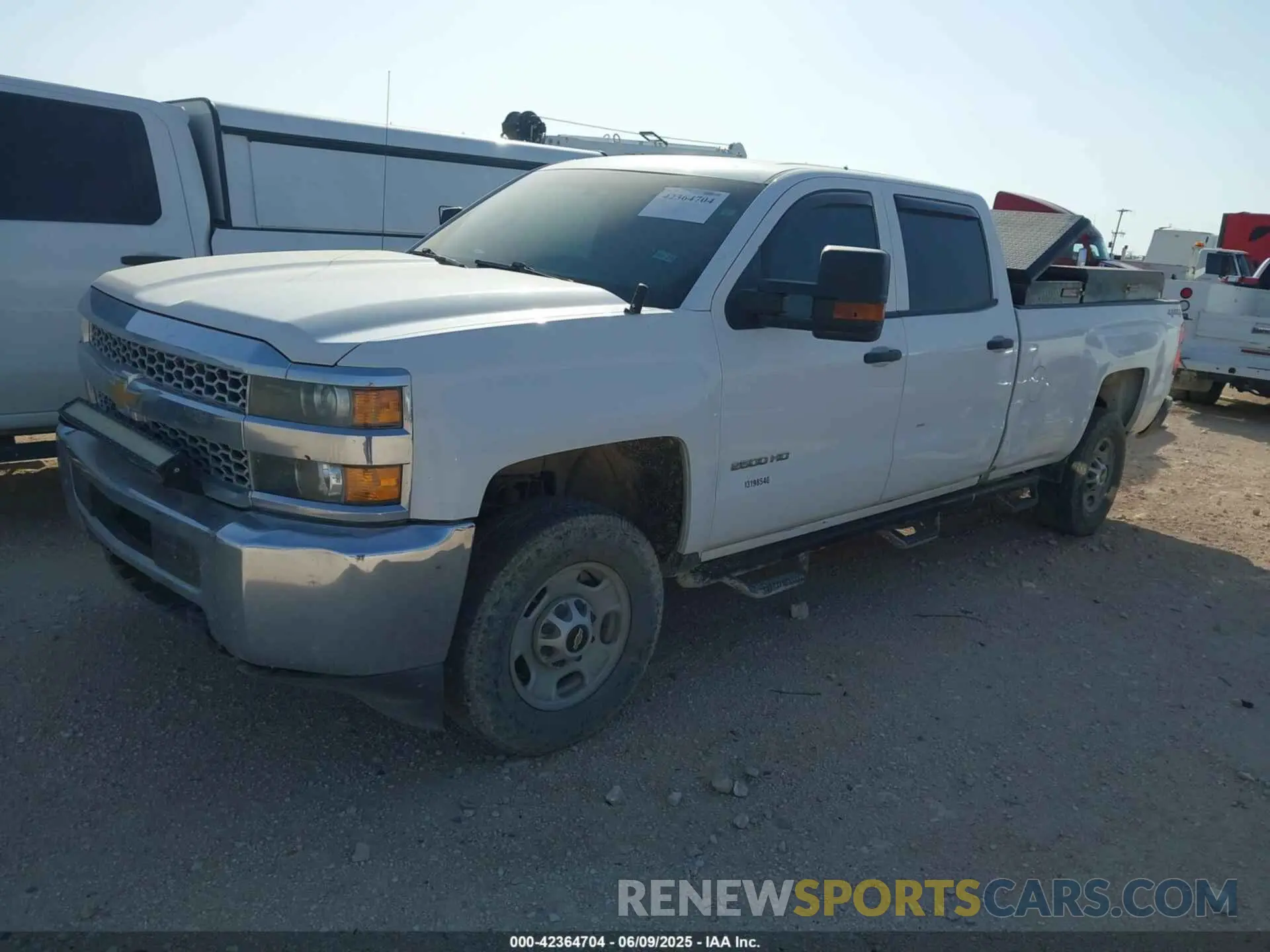 2 fotografías del automóvil dañado 1GC1KREG8KF167005 CHEVROLET SILVERADO 2500HD 2019
