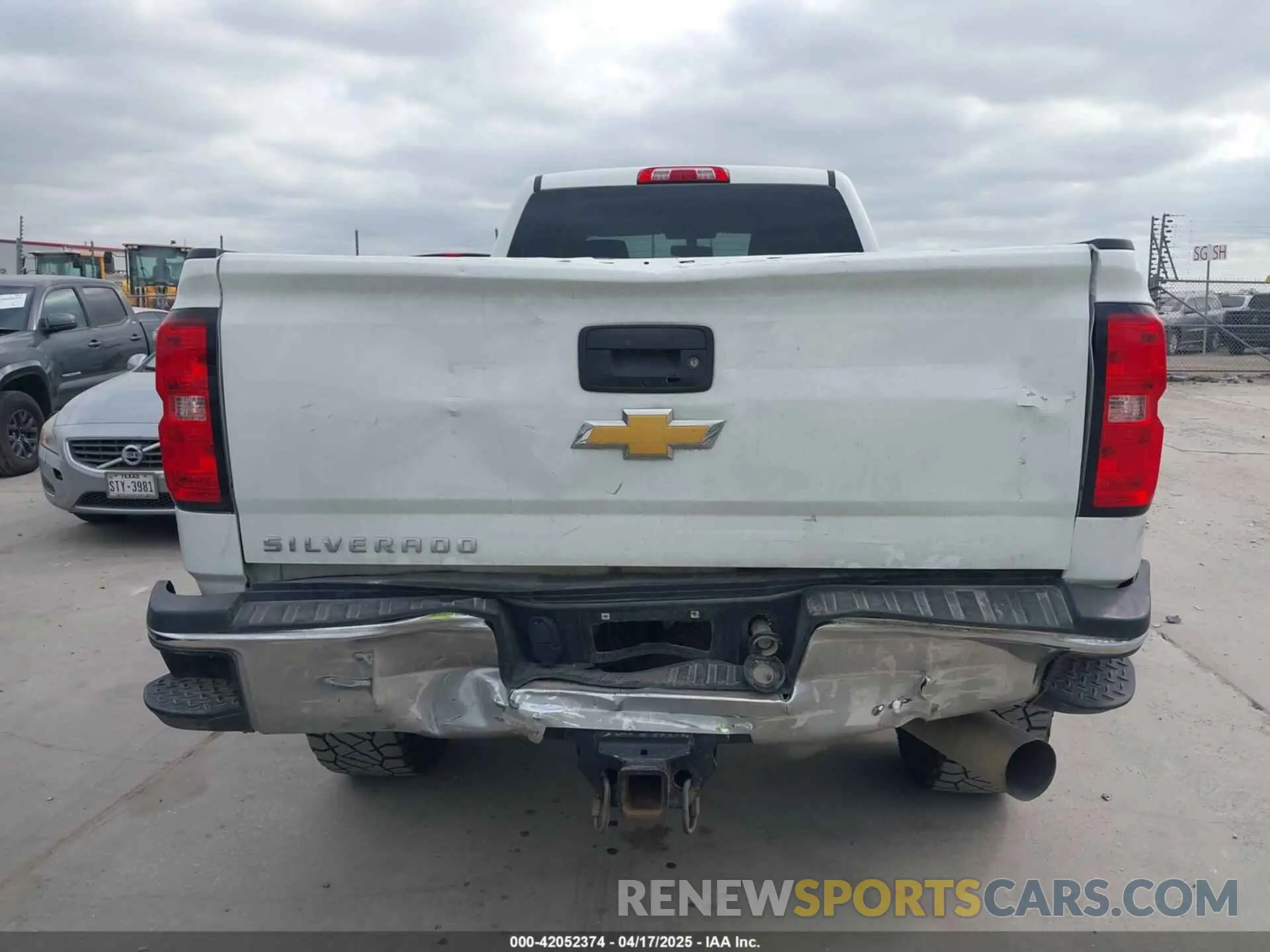 16 fotografías del automóvil dañado 1GC1KREYXKF219677 CHEVROLET SILVERADO 2500HD 2019